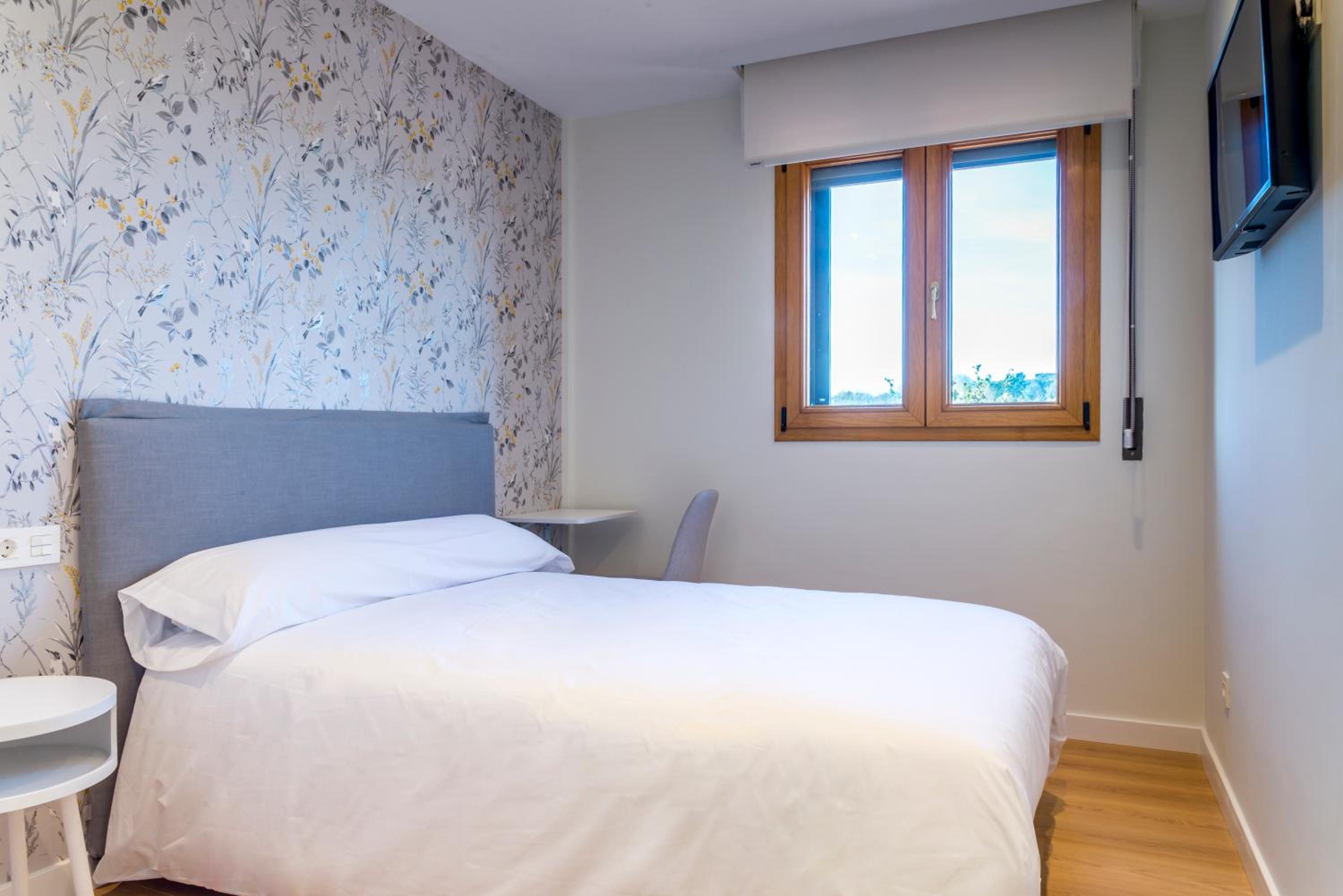 Single Room with Private Bathroom