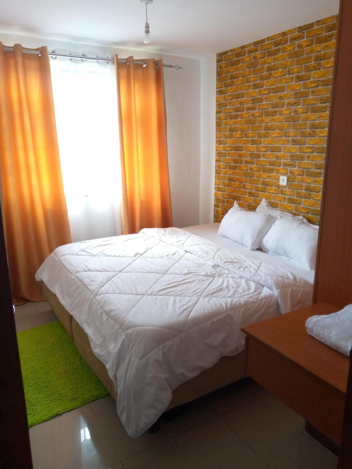 Three-Bedroom Apartment - Photo 6