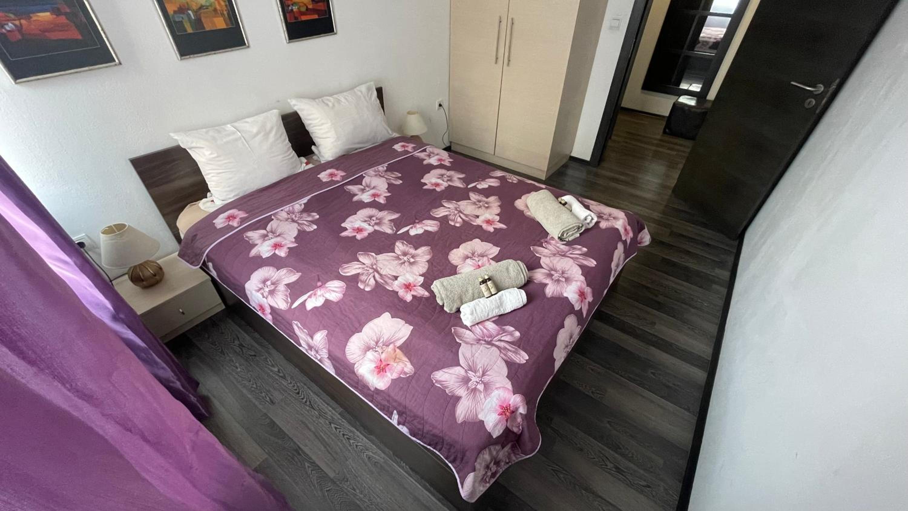 One-Bedroom Apartment-Marie Curie 1A Street - Photo 3