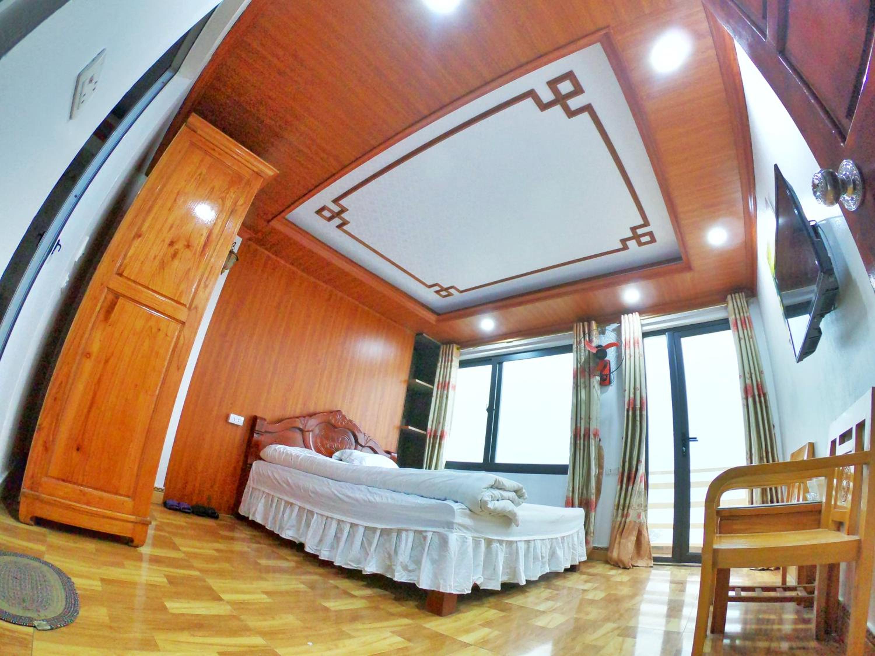 Double Room with Balcony - Photo 7