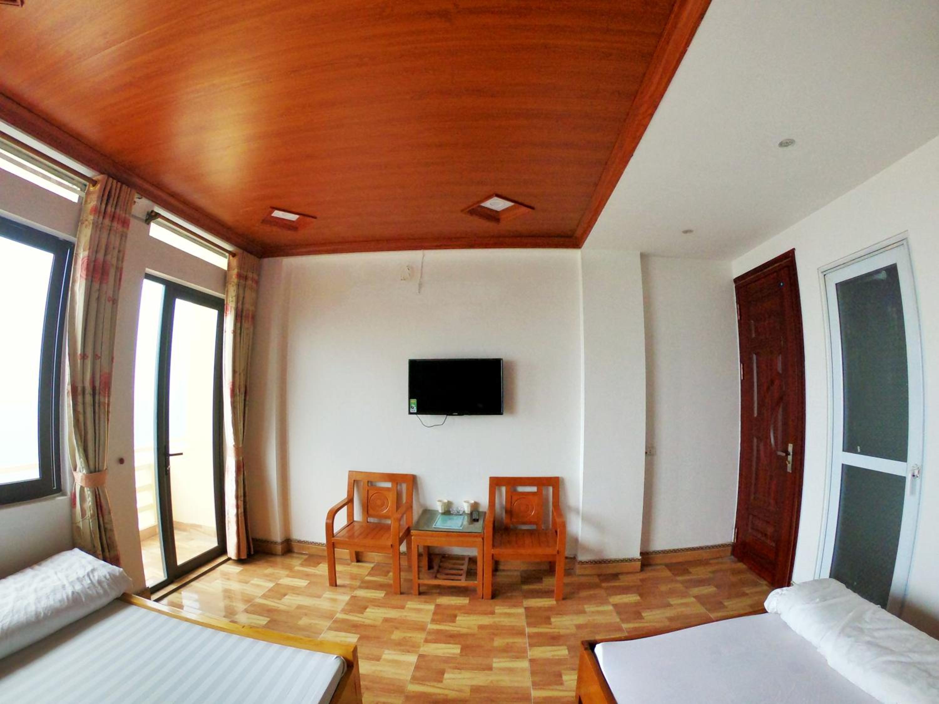 Double or Twin Room with Balcony - Photo 20