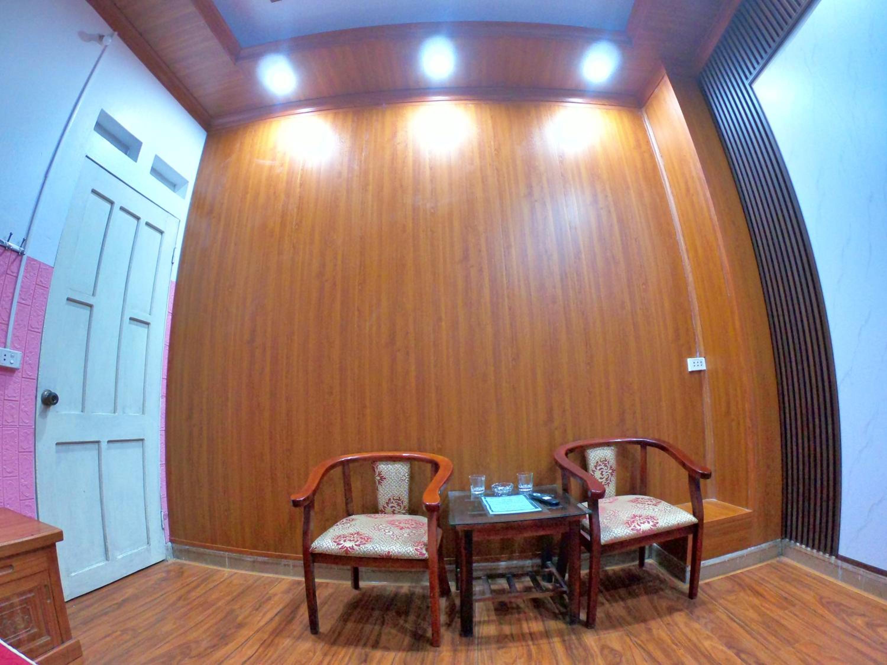 Standard Double Room - Photo 7