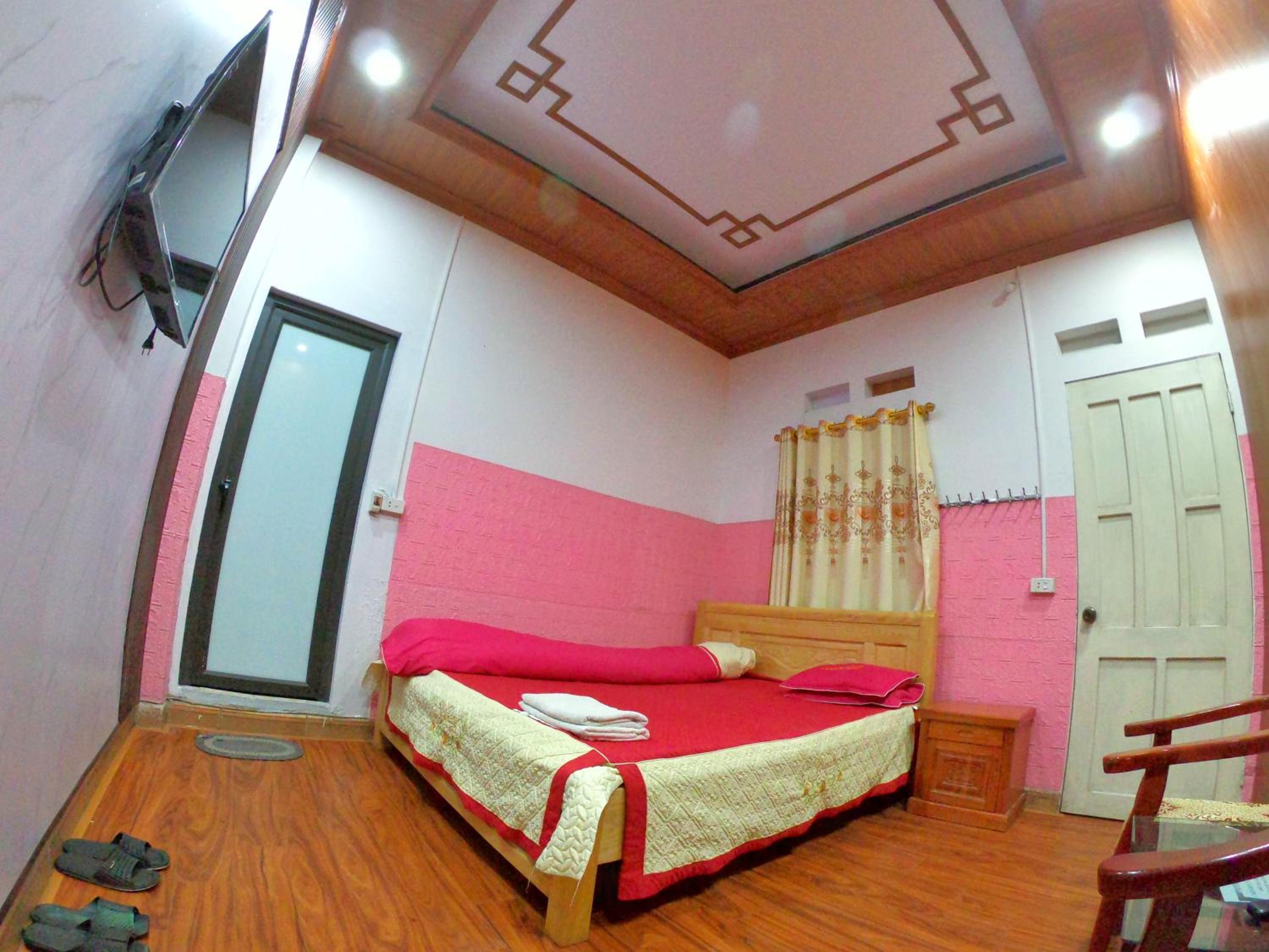 Standard Double Room - Photo 13