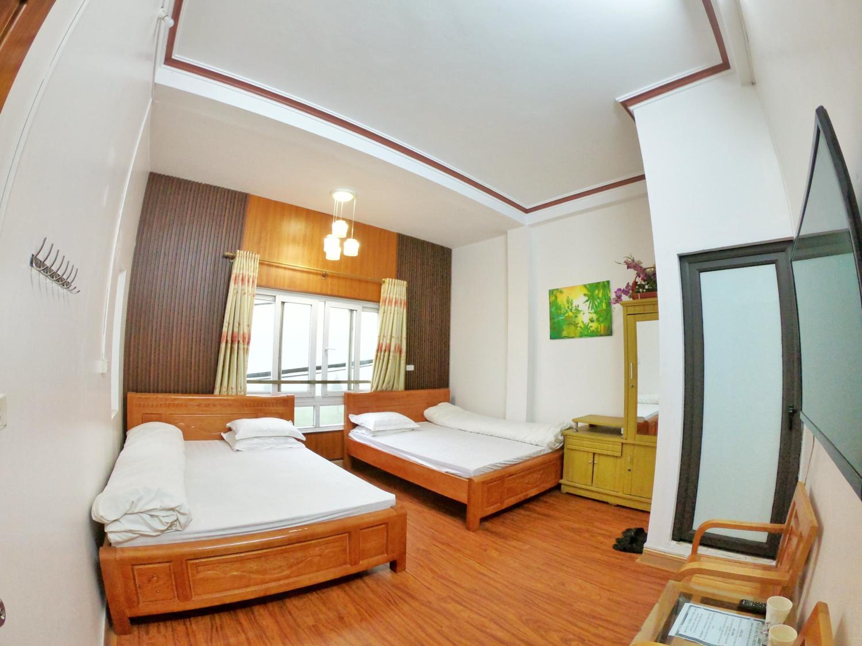 Double or Twin Room with View - Photo 8