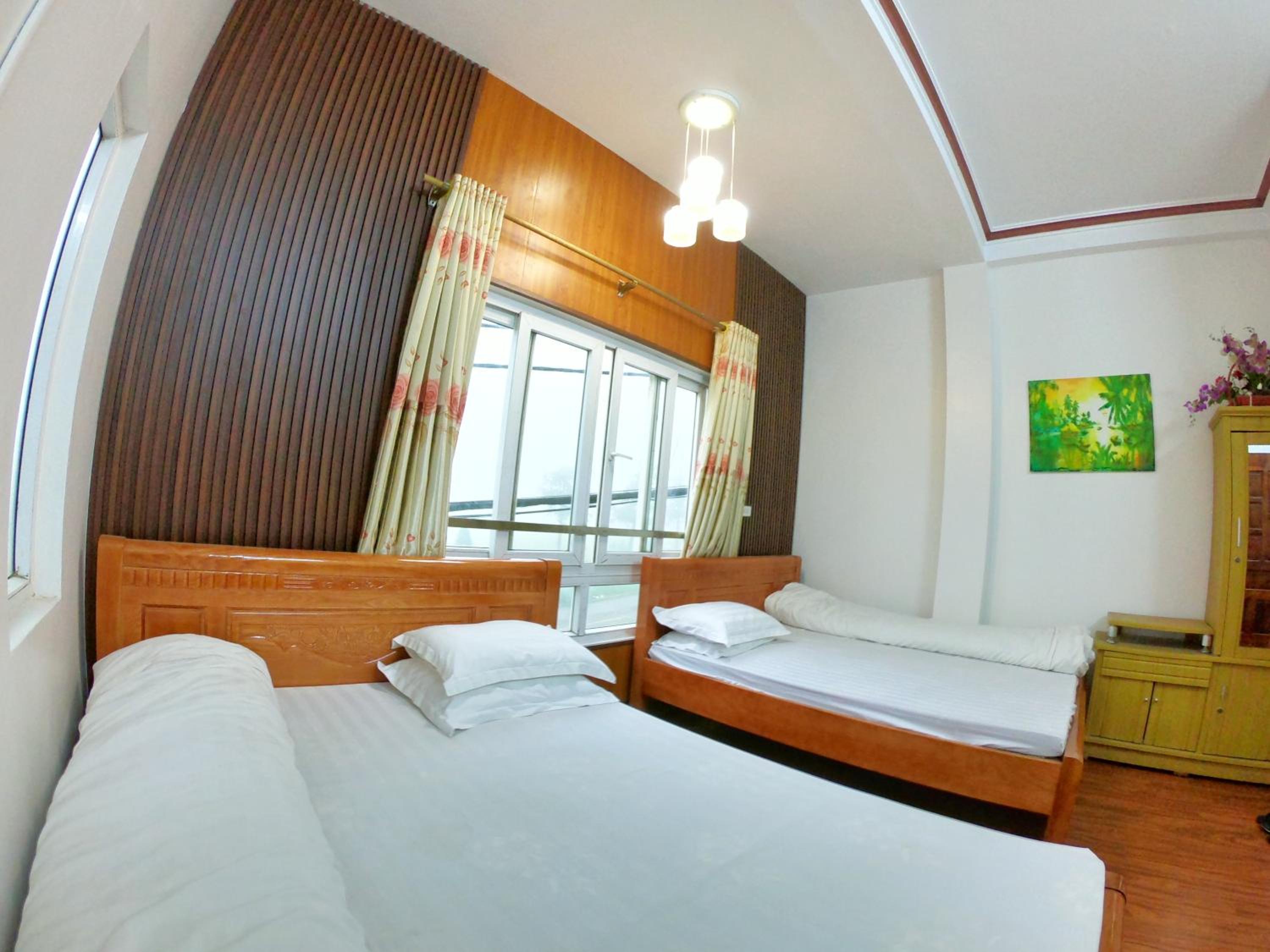 Double or Twin Room with View - Photo 11