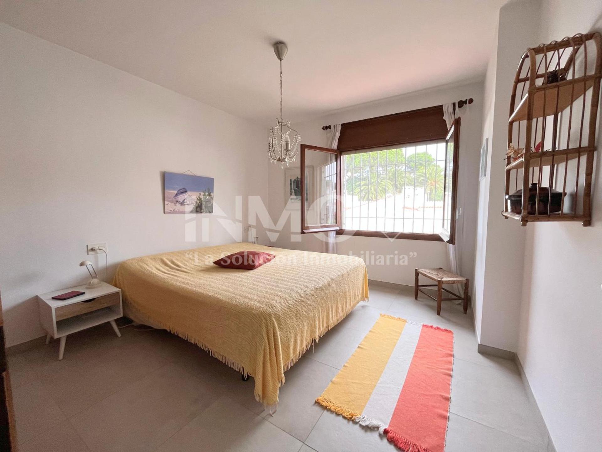 Casa de tres habitaciones
