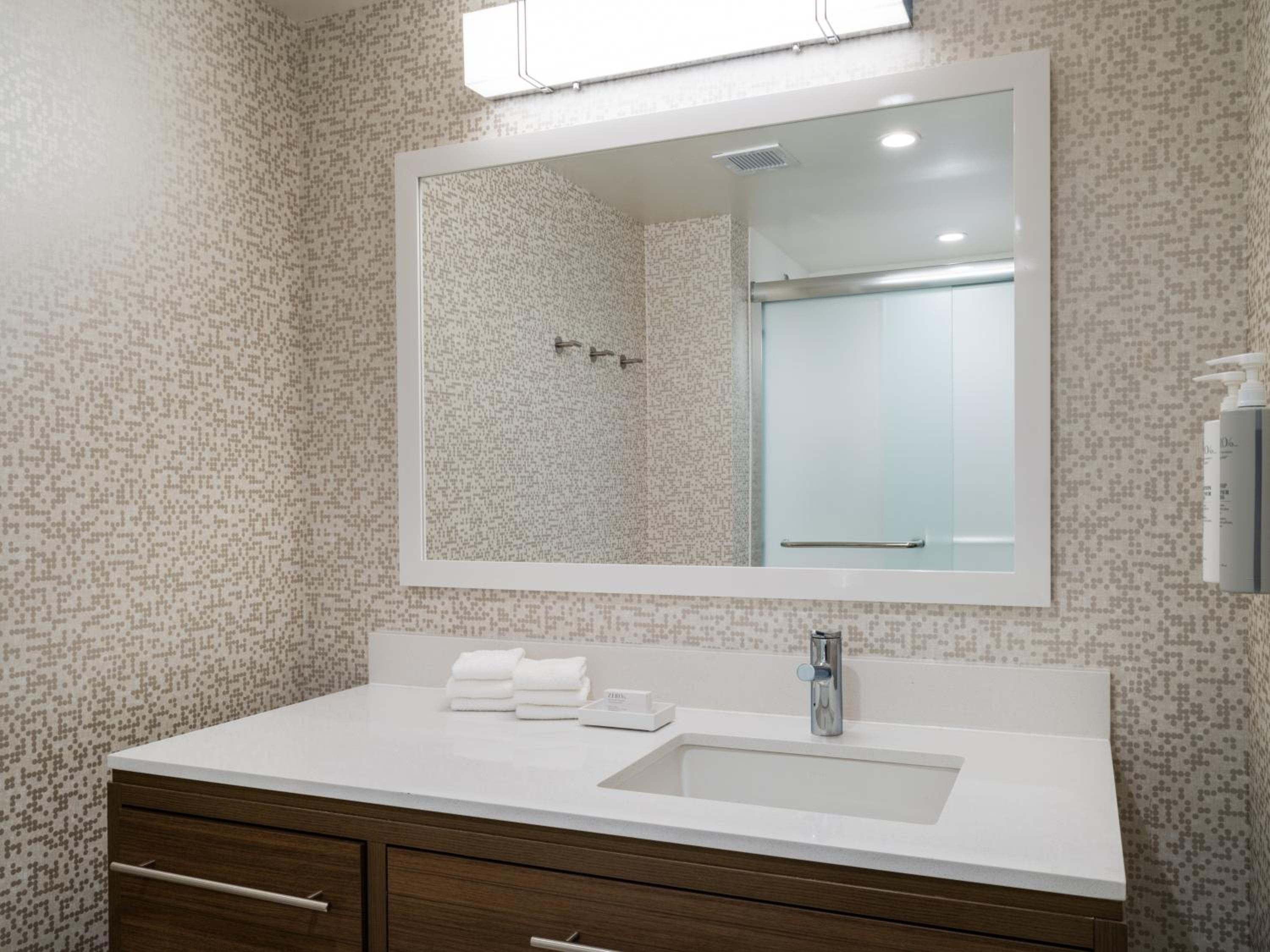 King Studio Suite - Photo 2