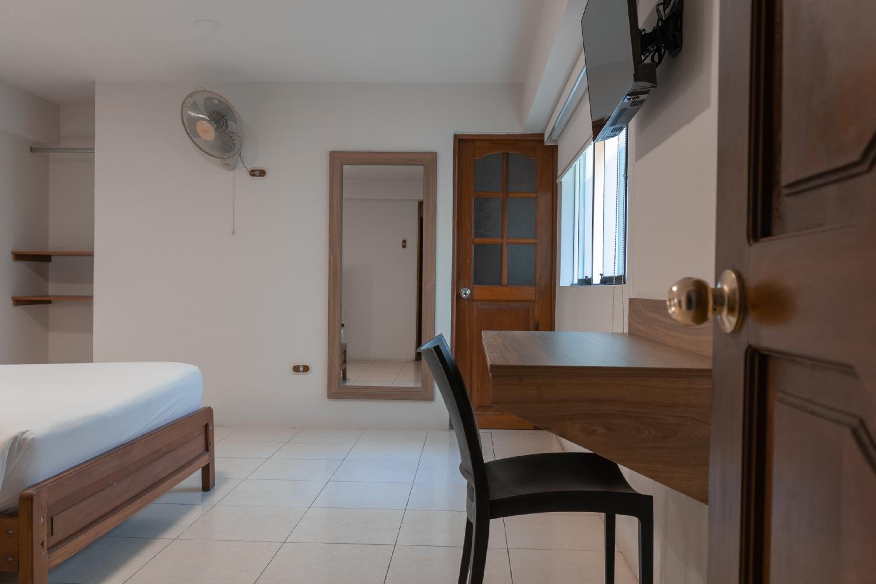 Standard Double Room photo 2