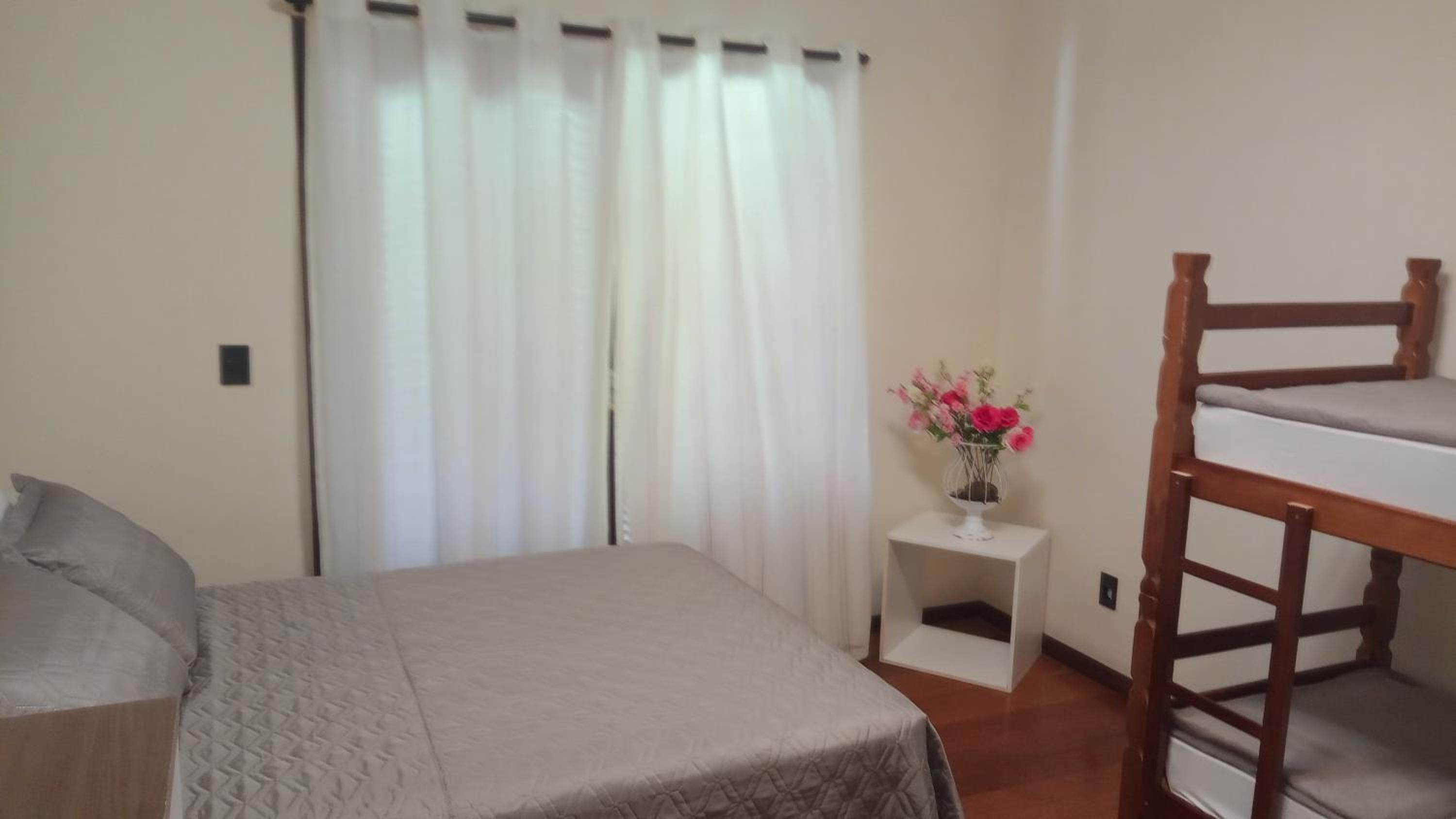 Family Room with Private Bathroom photo 3