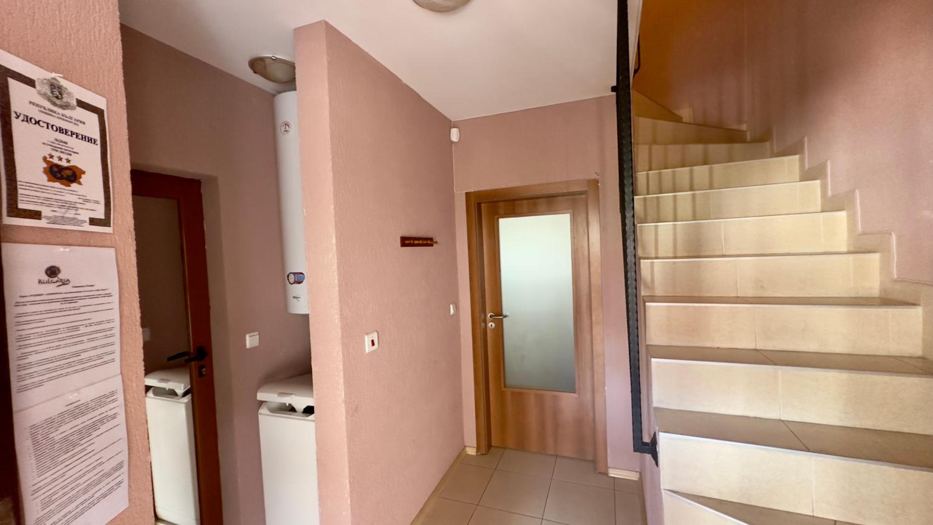 Three-Bedroom House photo 3