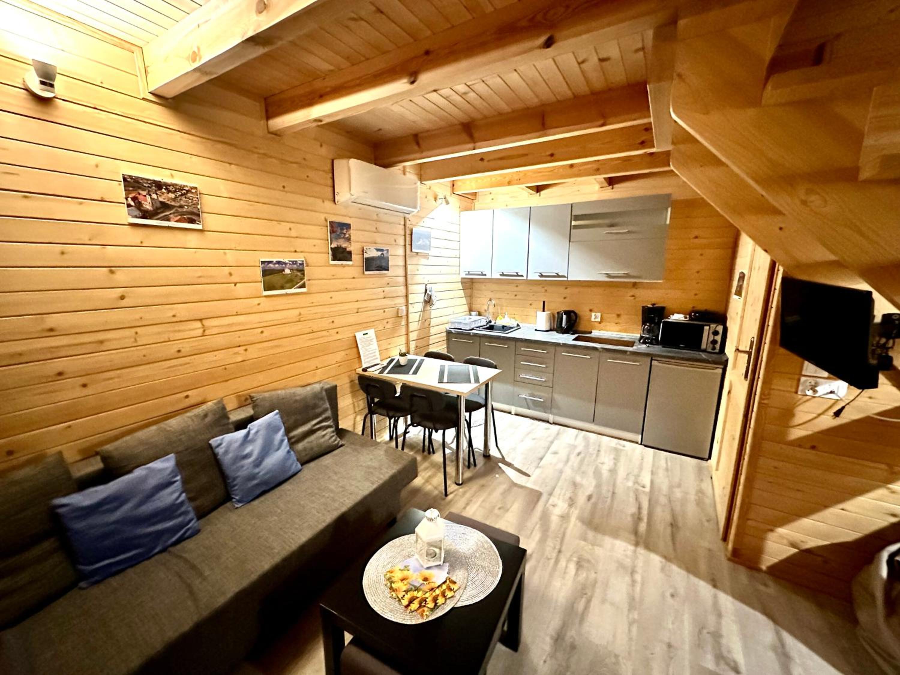 Mobile Home photo 2