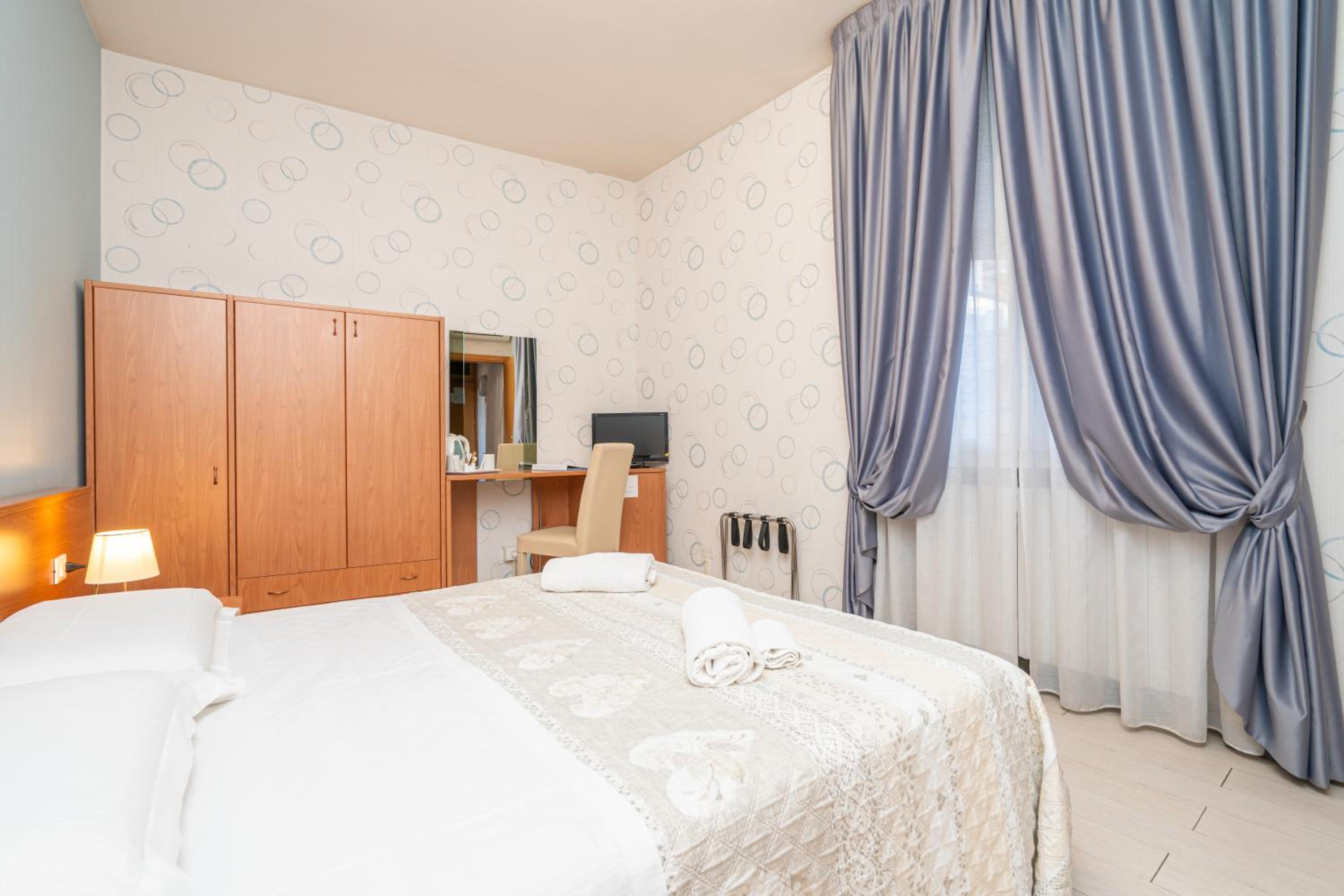 Double or Twin Room - Photo 1