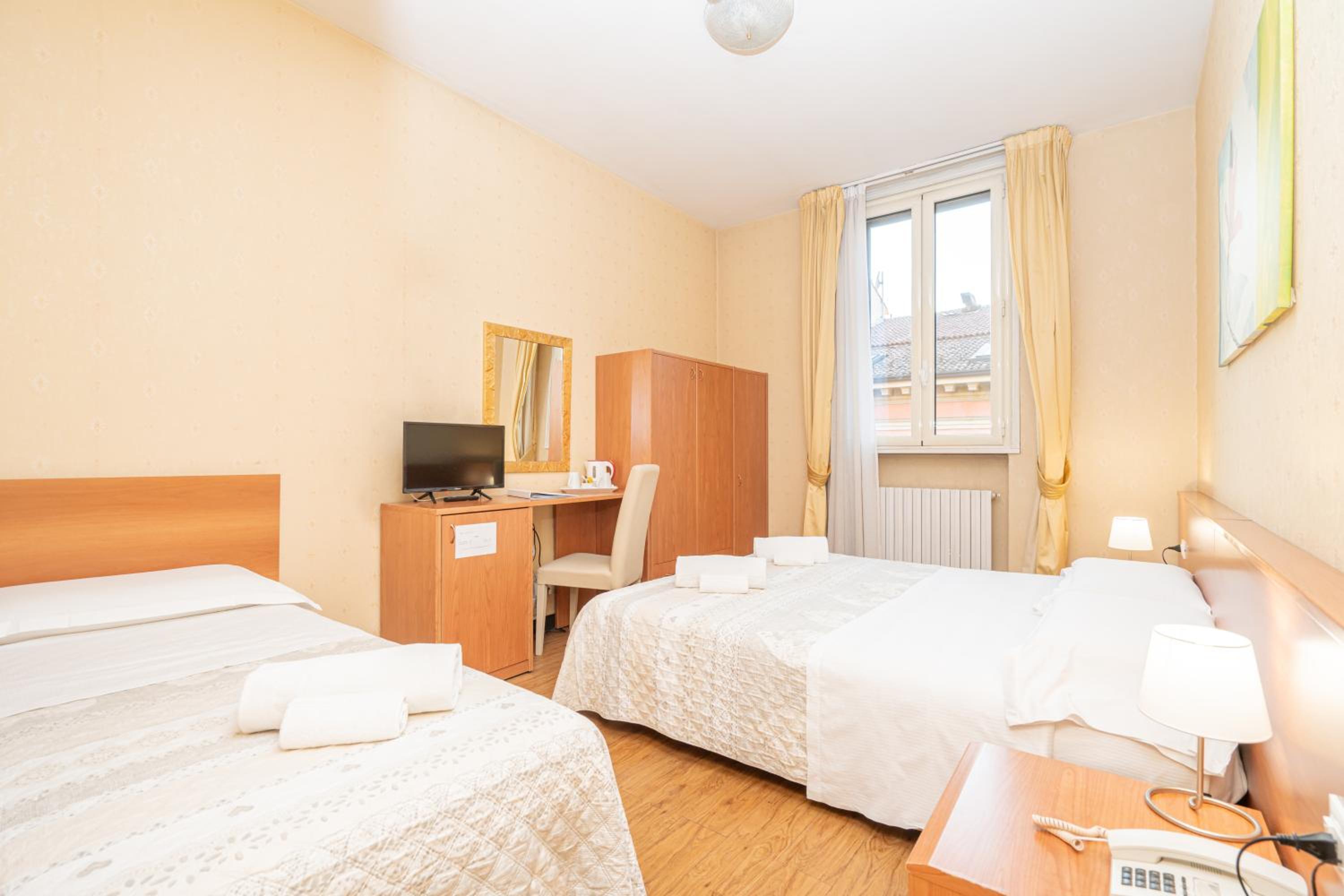 Triple Room - Photo 2