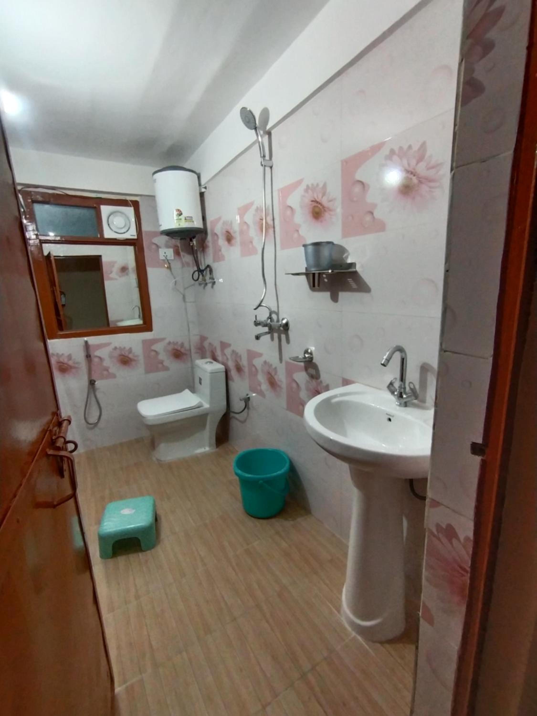 Double Room with Mountain View - Photo 10
