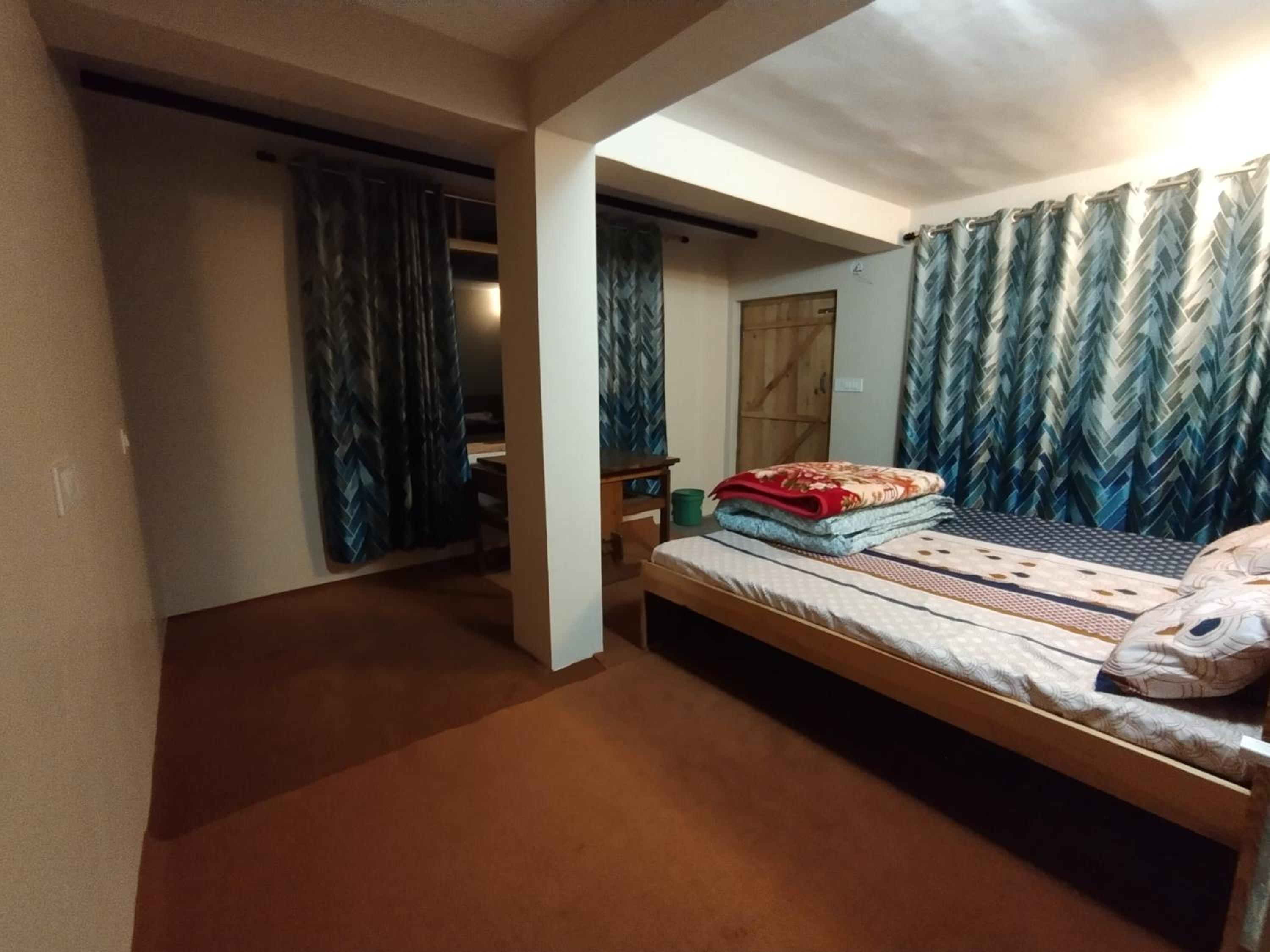 Double Room with Mountain View - Photo 11