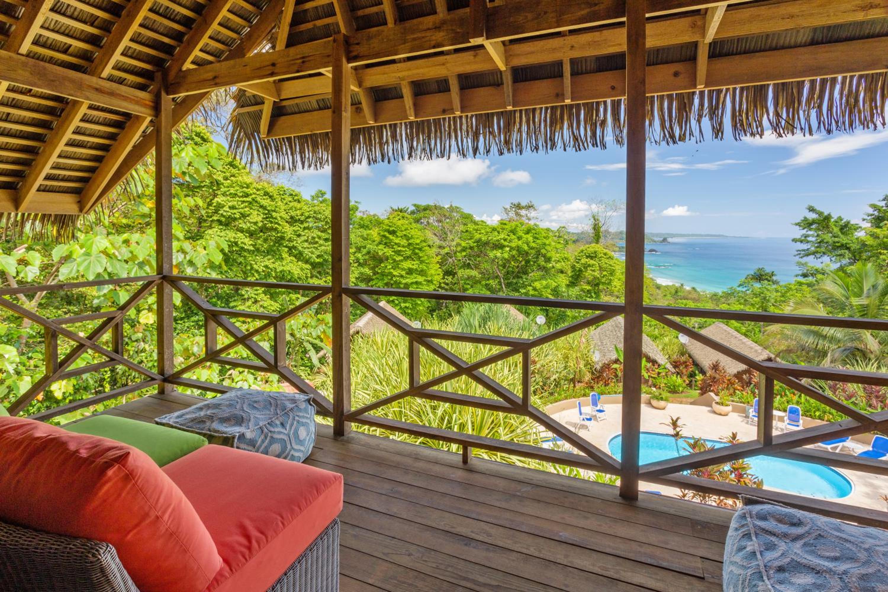 Two-Bedroom Bungalow Jungle Lodge photo 2