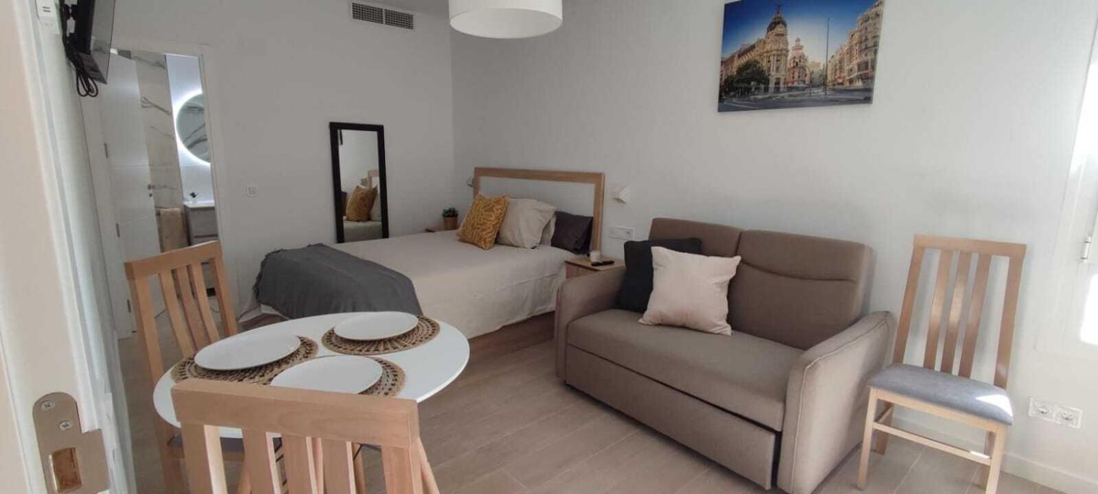 One-Bedroom Suite photo 2