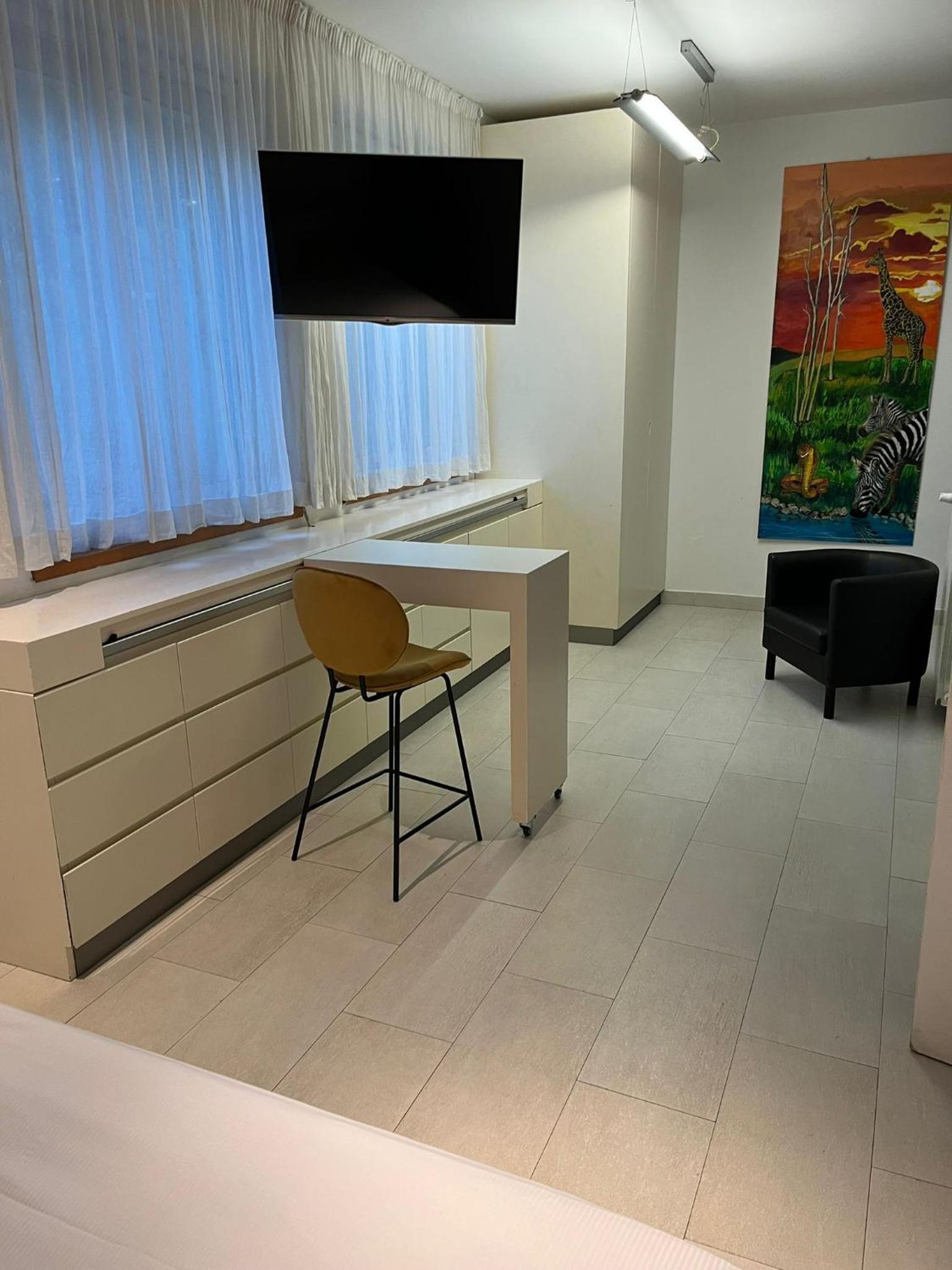 Standard Double Room - Photo 6