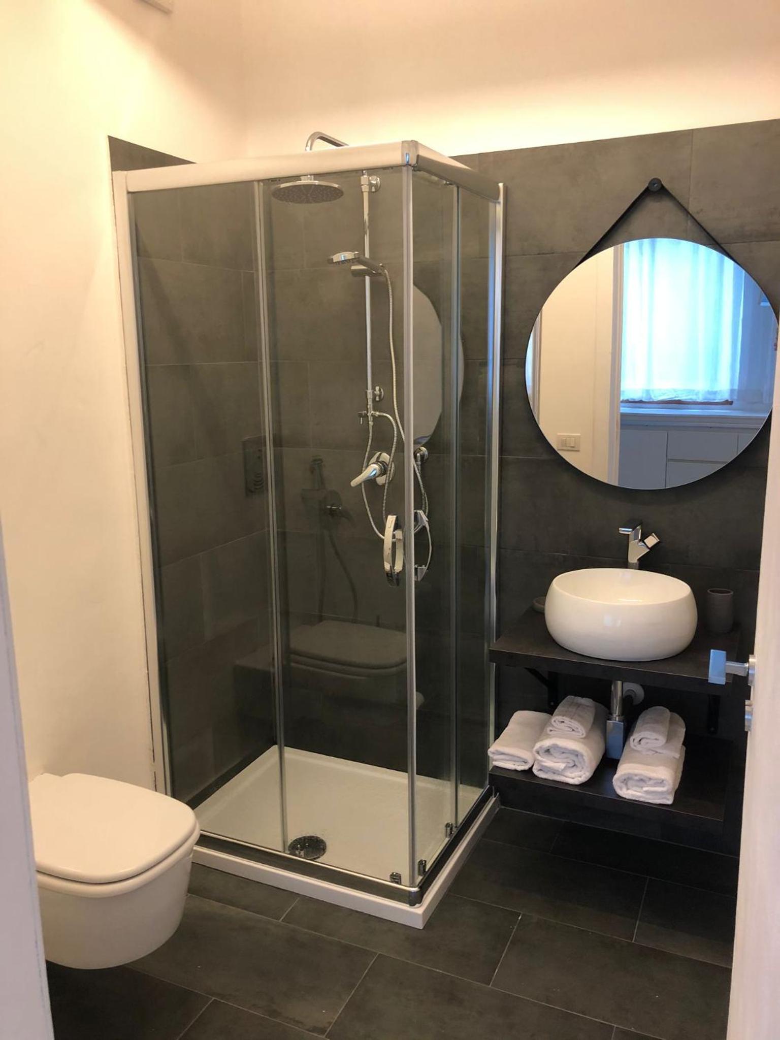 Standard Double Room - Photo 3