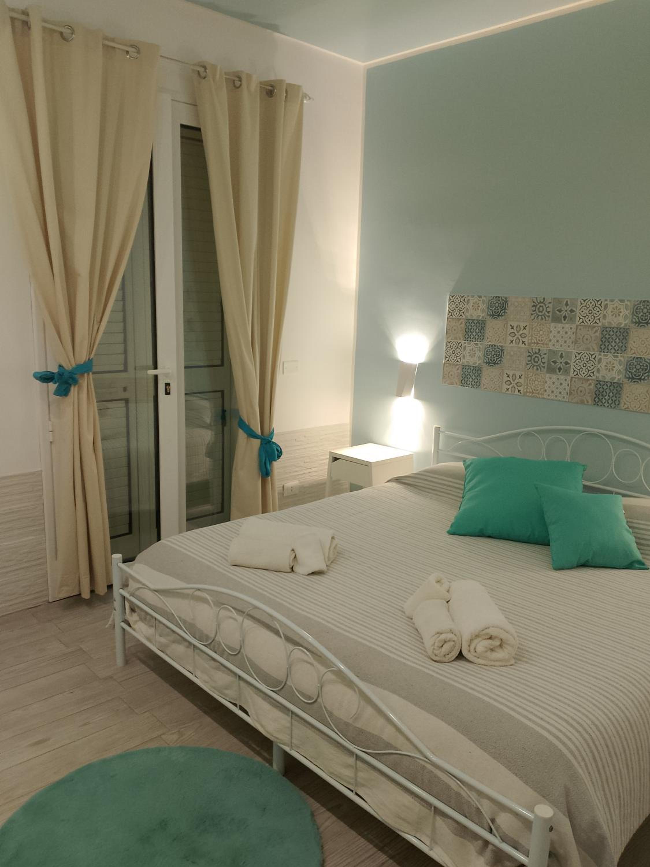 Double Room - Photo 5