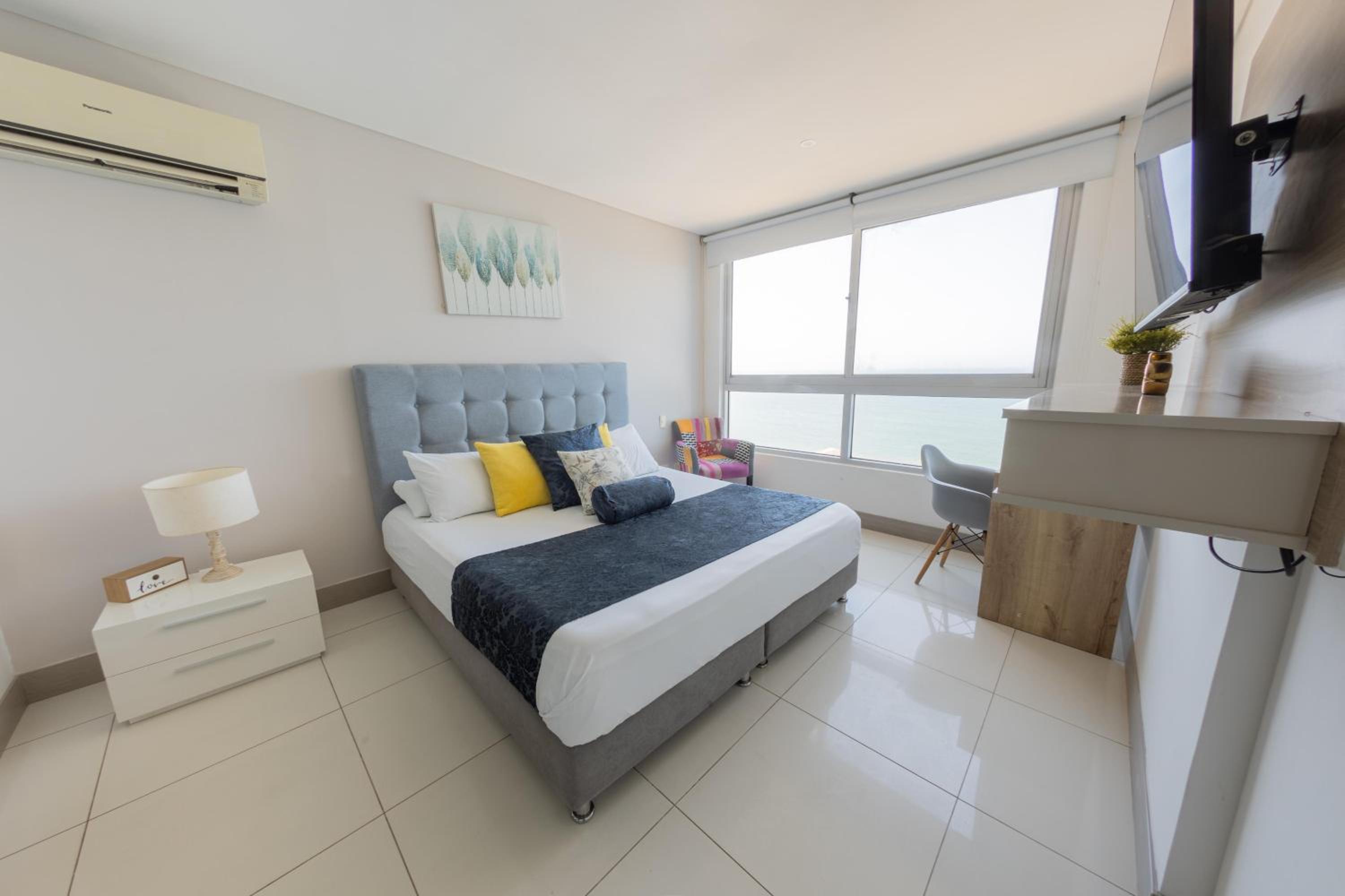 Apartment with Sea View photo 2