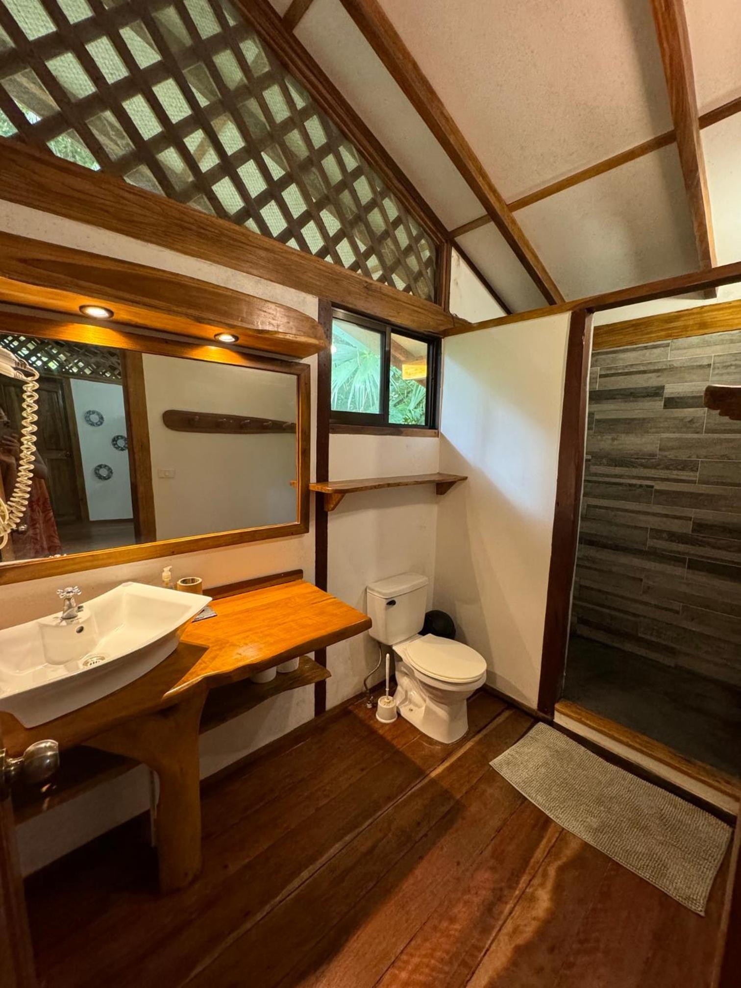 Two-Bedroom Bungalow photo 2