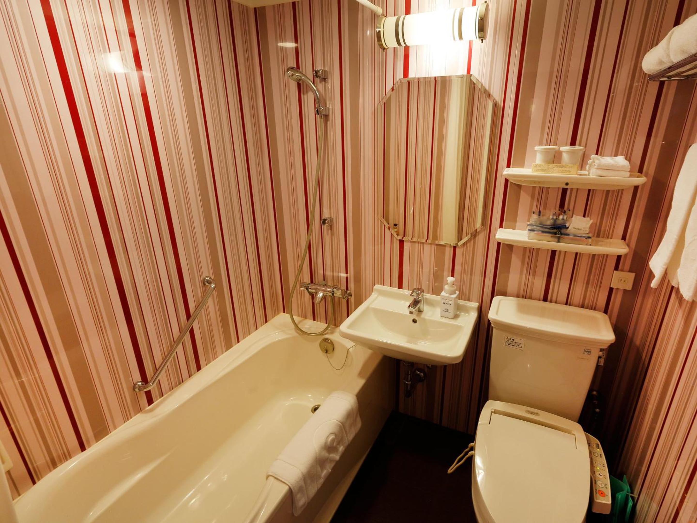 King Room - Non-Smoking - Photo 3
