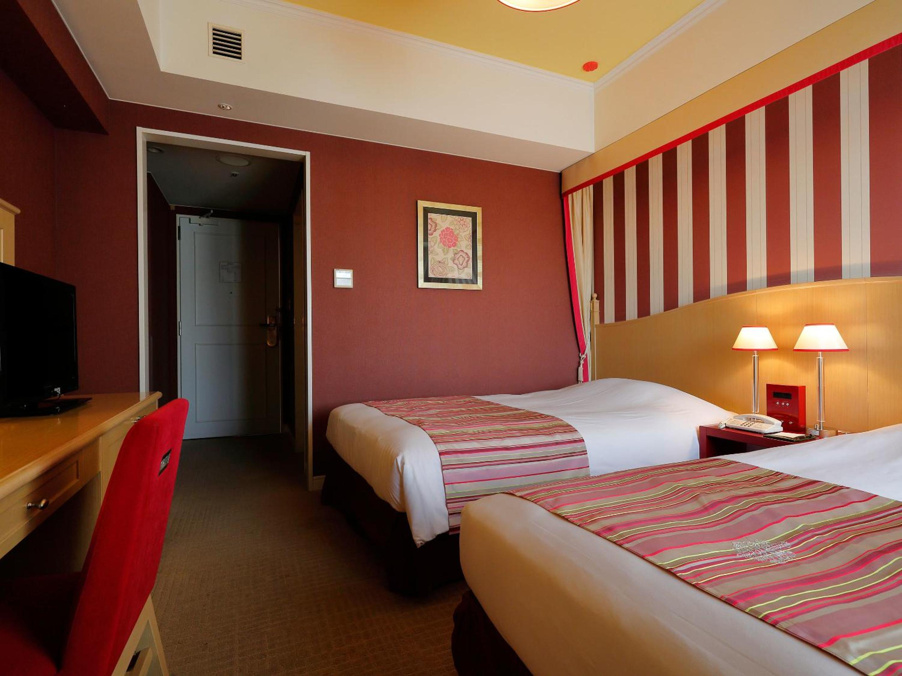 Standard Twin Room - Non-Smoking - Photo 10
