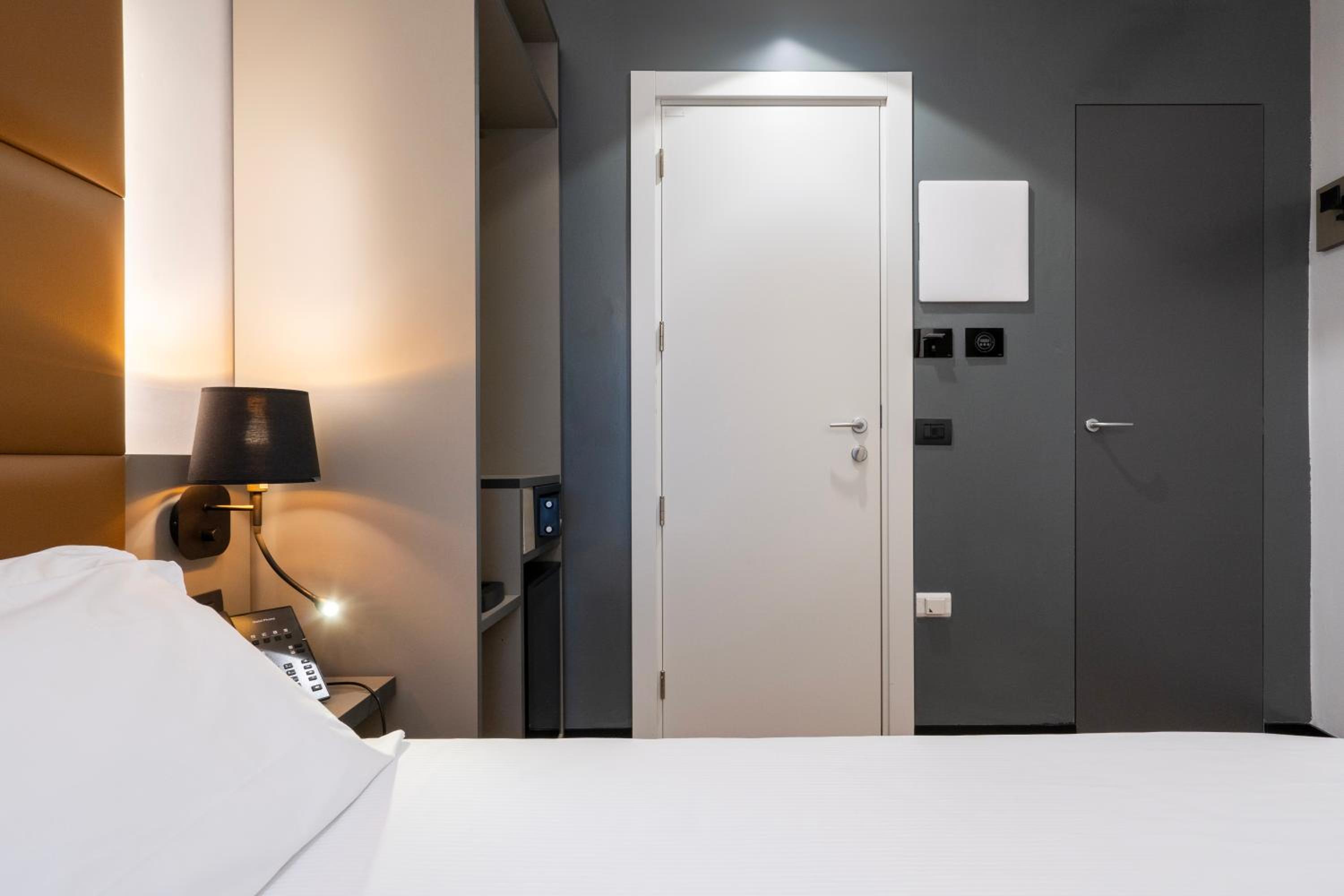 Small Single Room