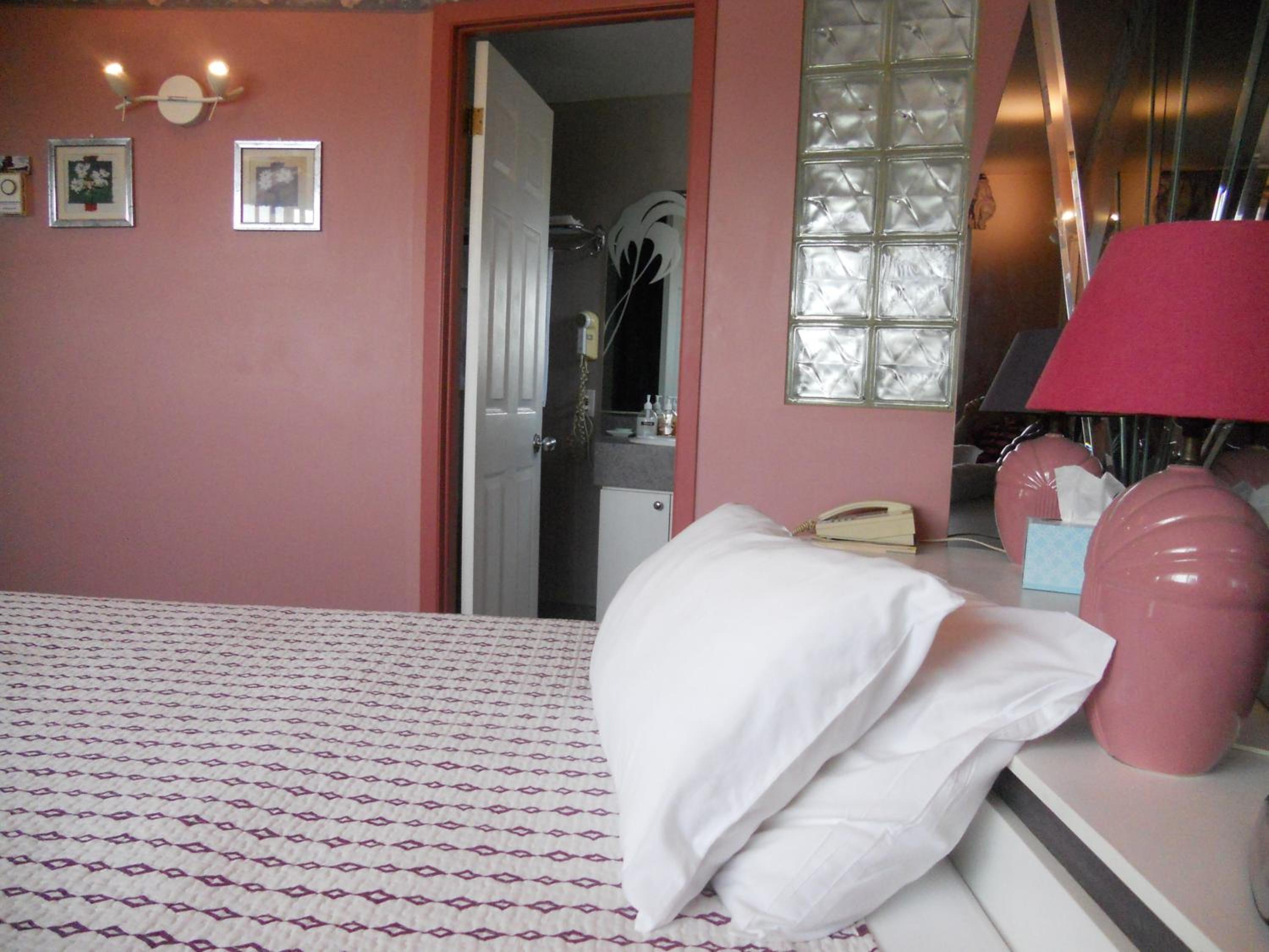 Queen Room with Spa Bath photo 3