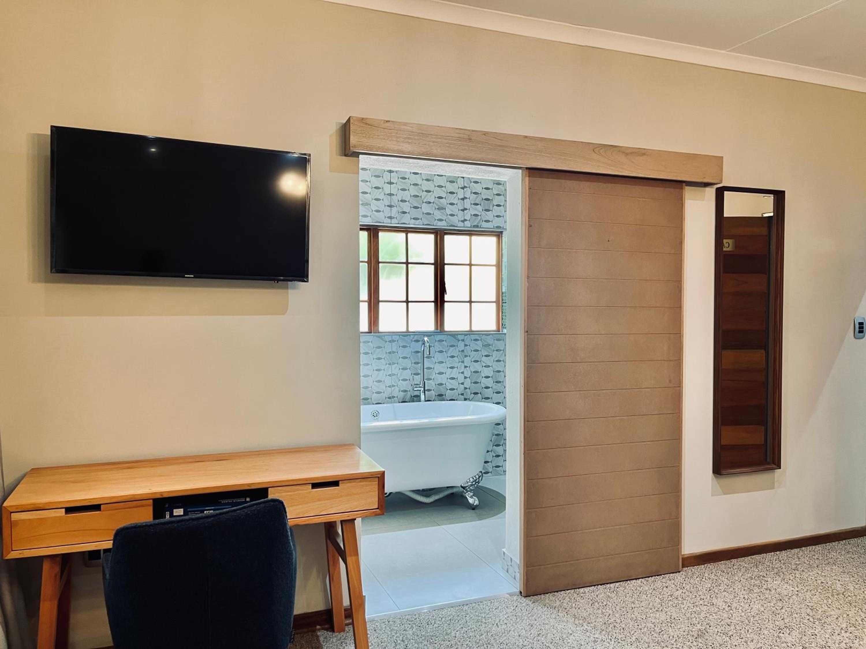 Deluxe Double Room photo 2