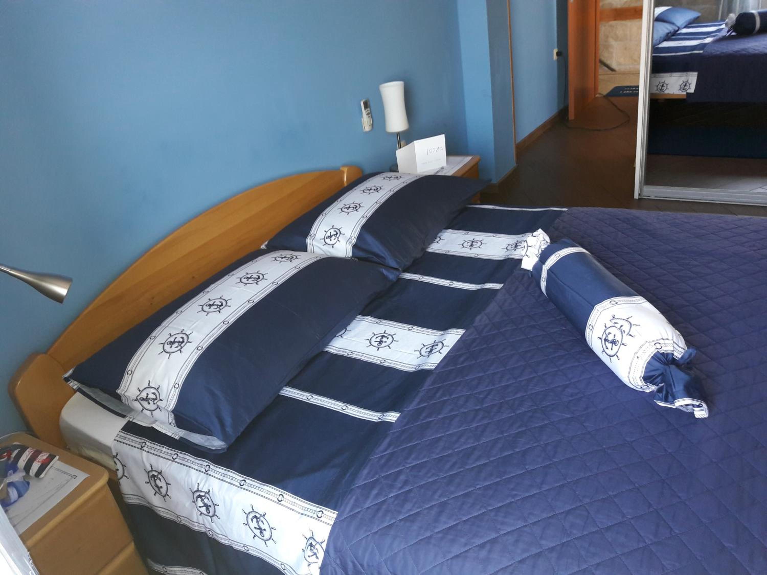 Double Room with Balcony and Sea View - Photo 1