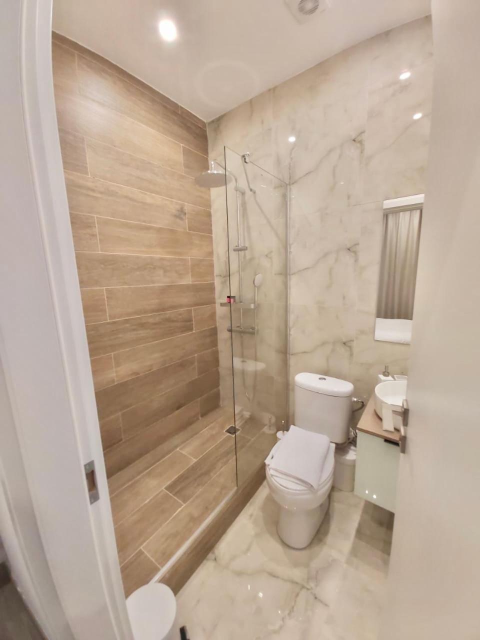 Deluxe Suite photo 3