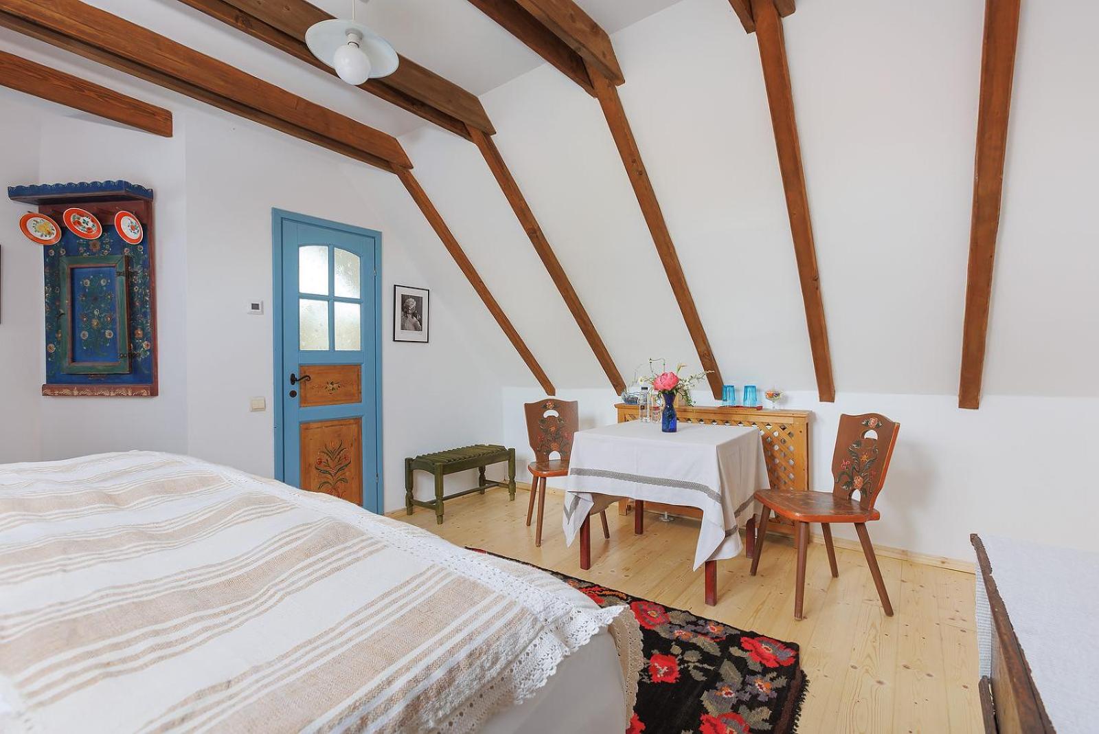 Standard King Room photo 2