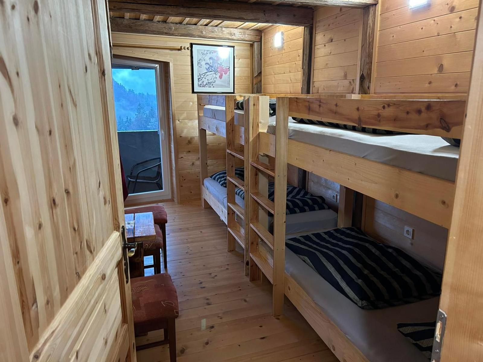 Quadruple Room with Mountain View photo 1