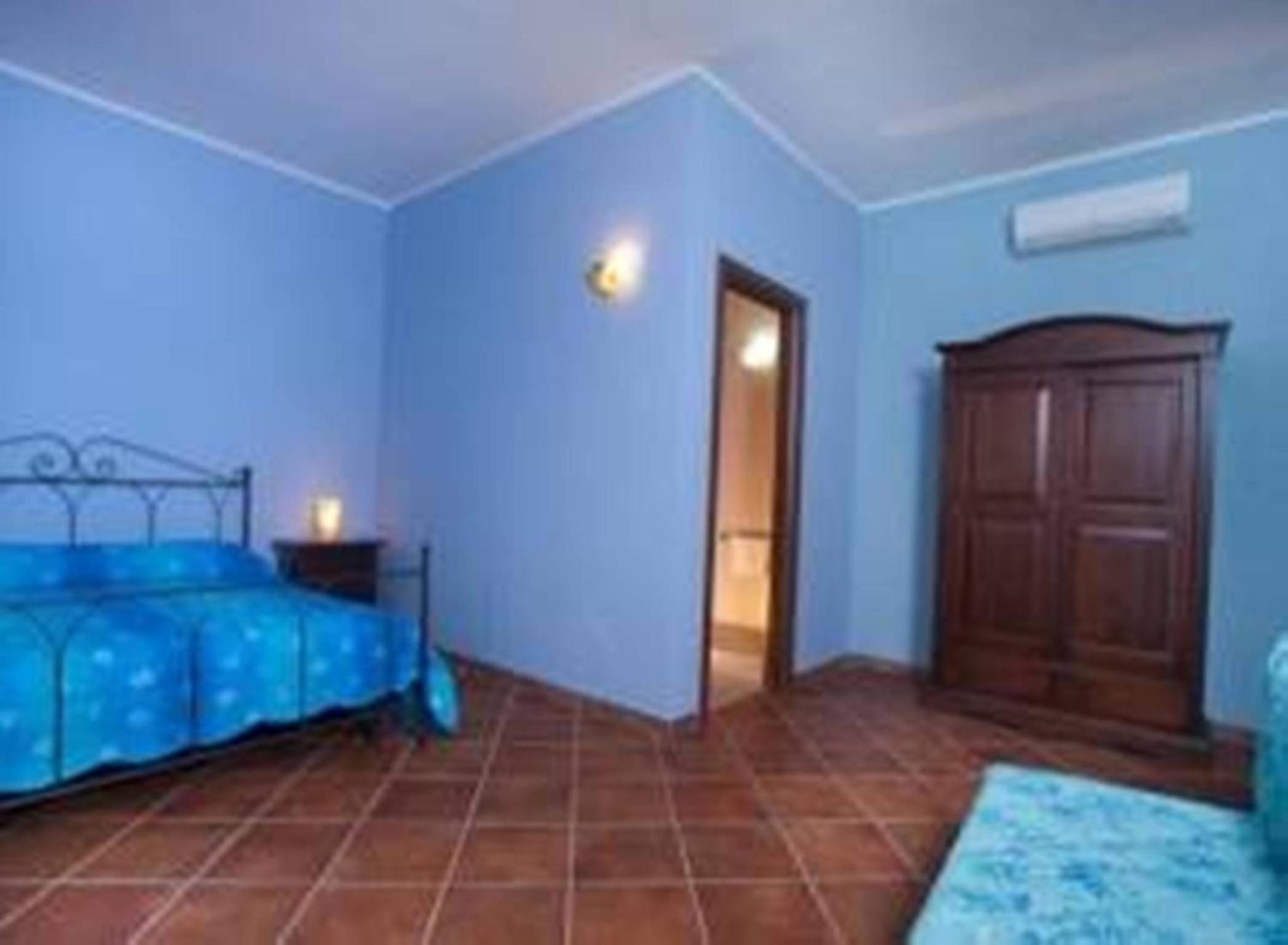 Standard Quadruple Room photo 2