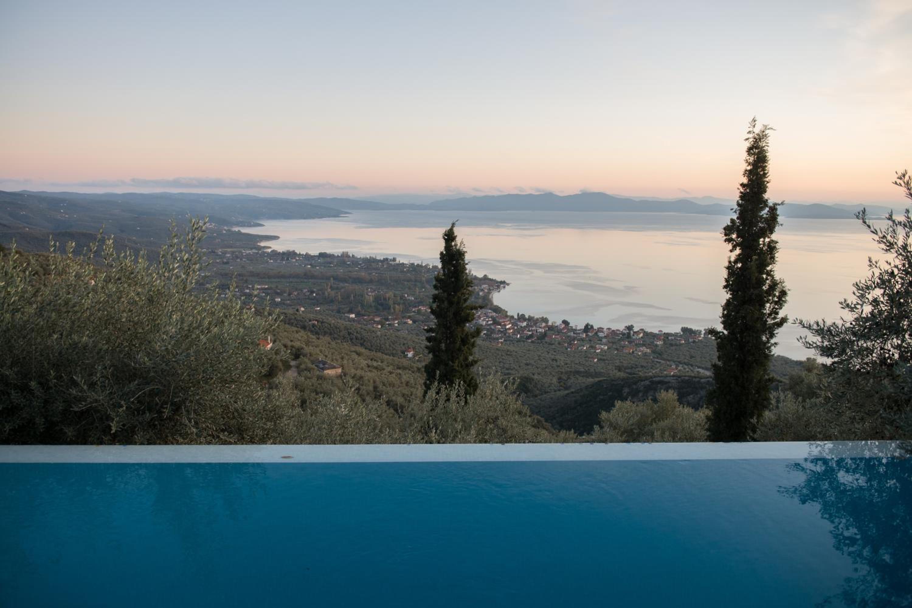 Villa with Private Pool and Hot Tub photo 3