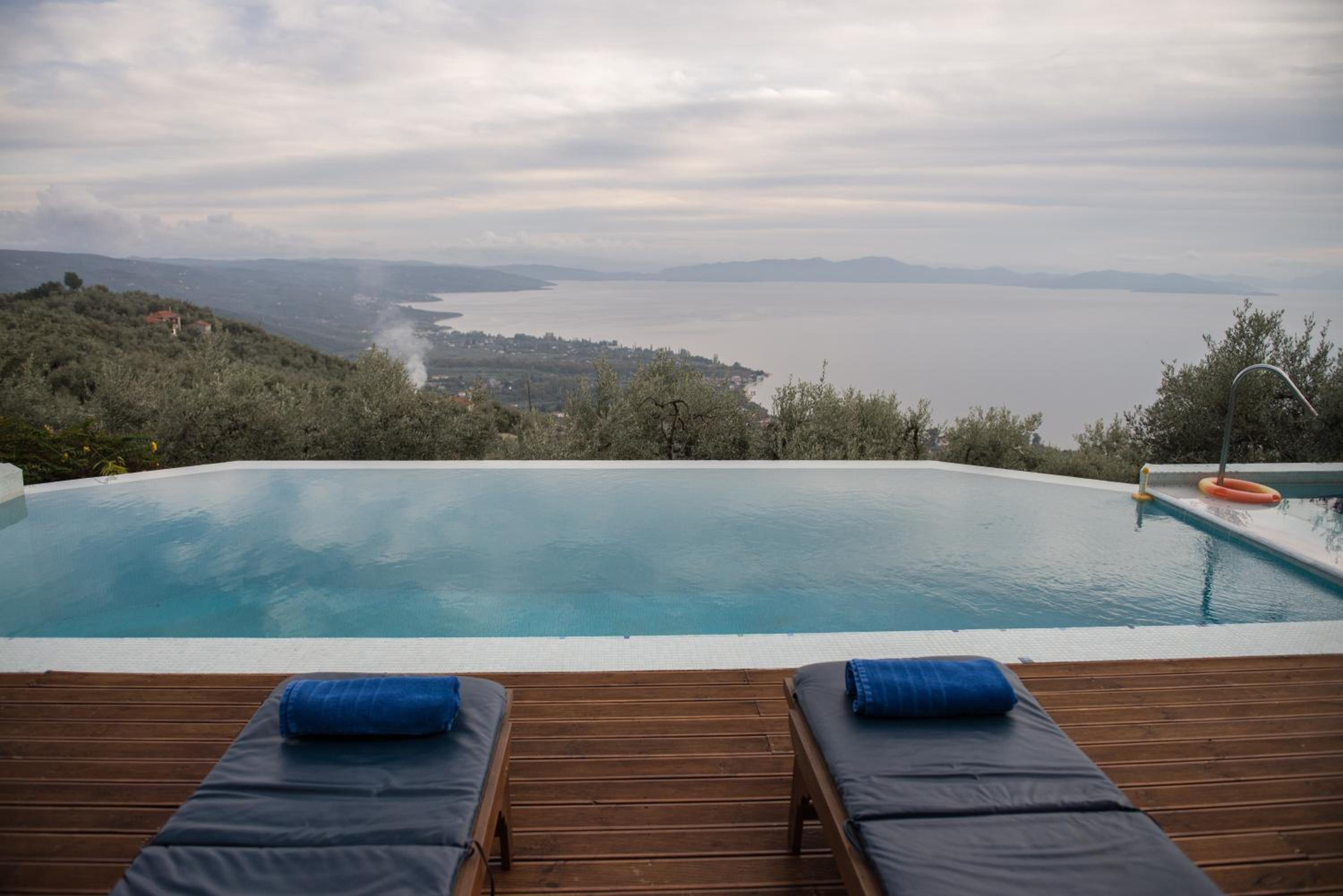 Villa with Private Pool and Hot Tub photo 2