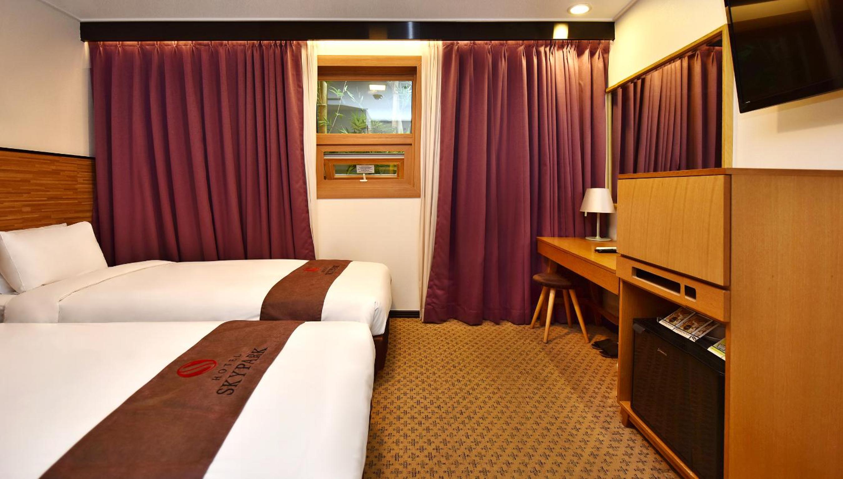 Standard Twin Room with K-Beauty KRW 30,000 voucher & Duty Free KRW 5,000 Voucher 