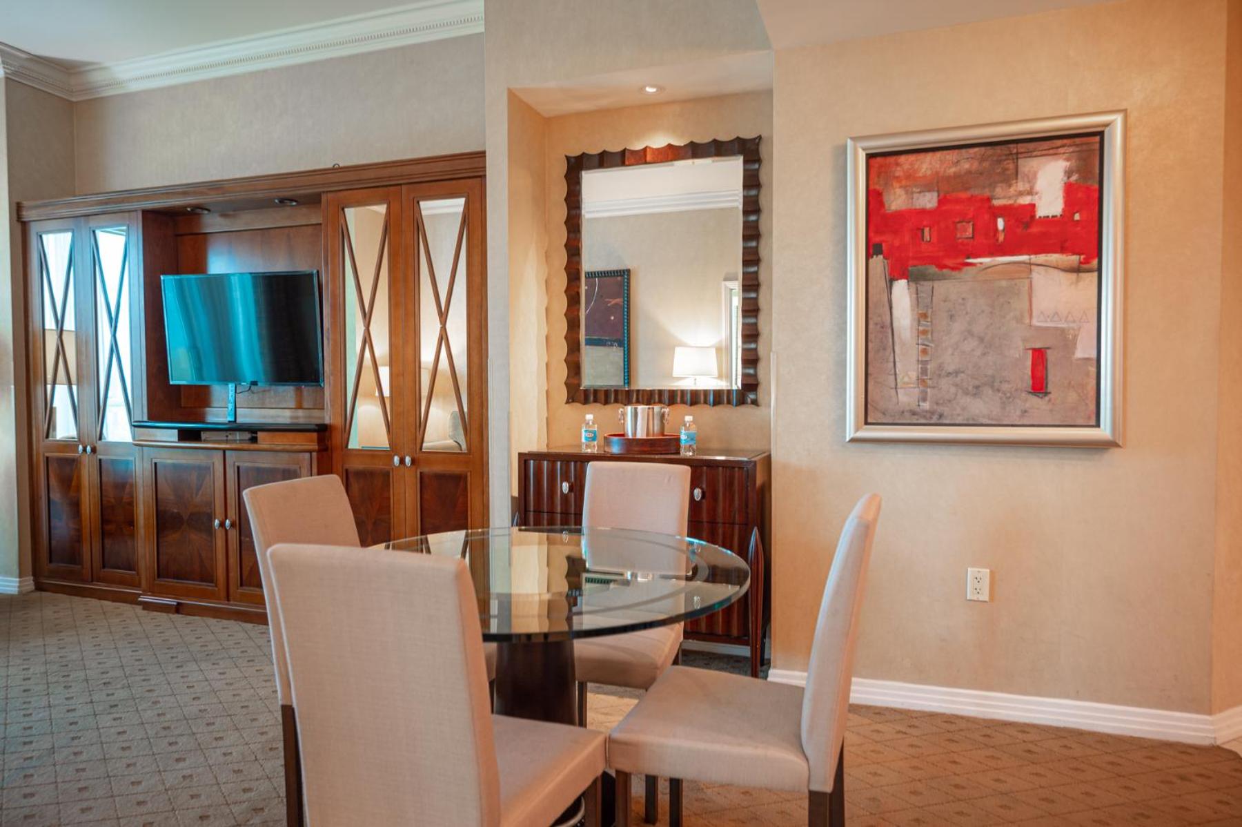 1BR Elite Penthouse Suite Mountain View with Balcony - Photo 49