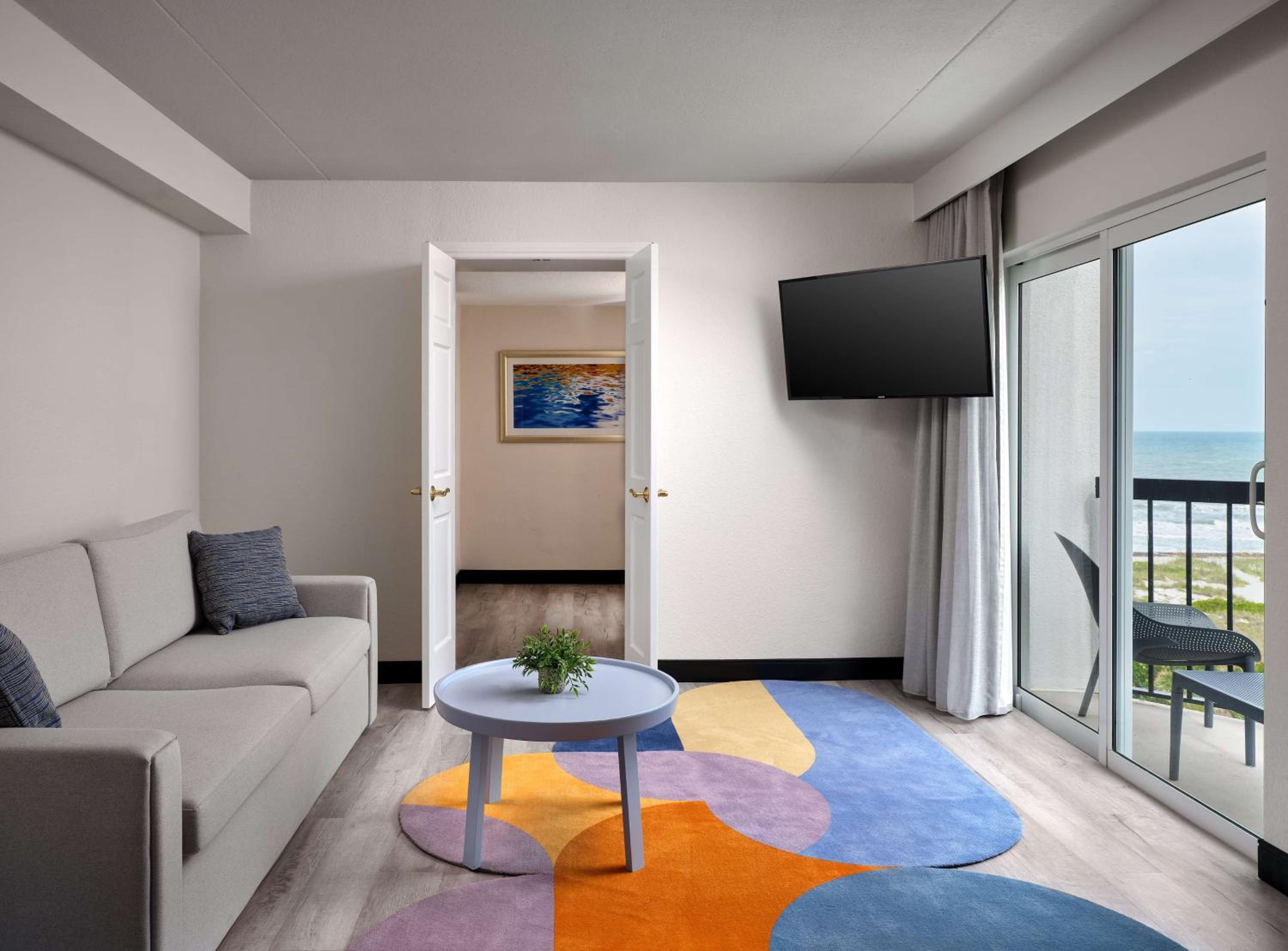 Presidential King Suite with Balcony - Ocean Front