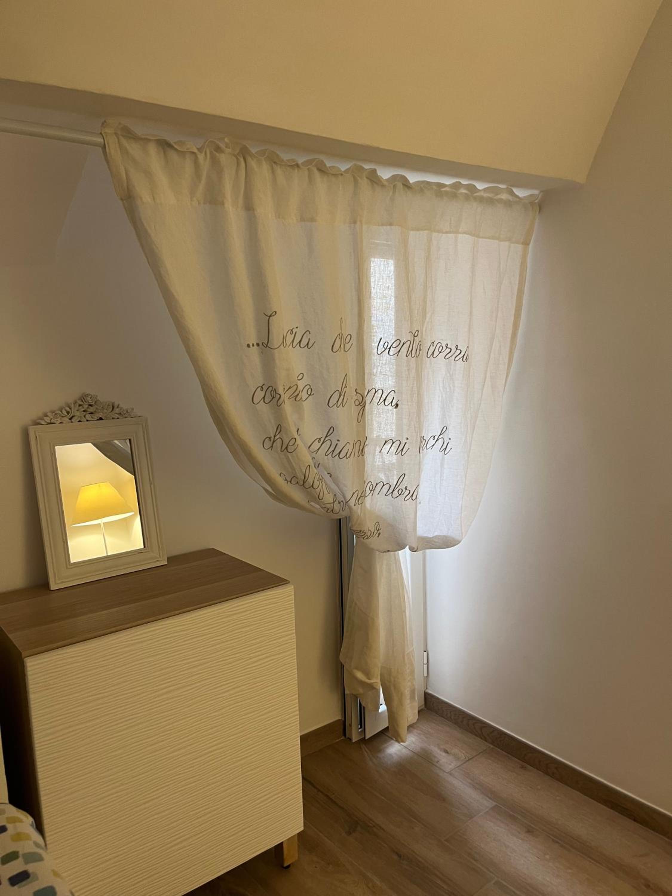 One-Bedroom House photo 2