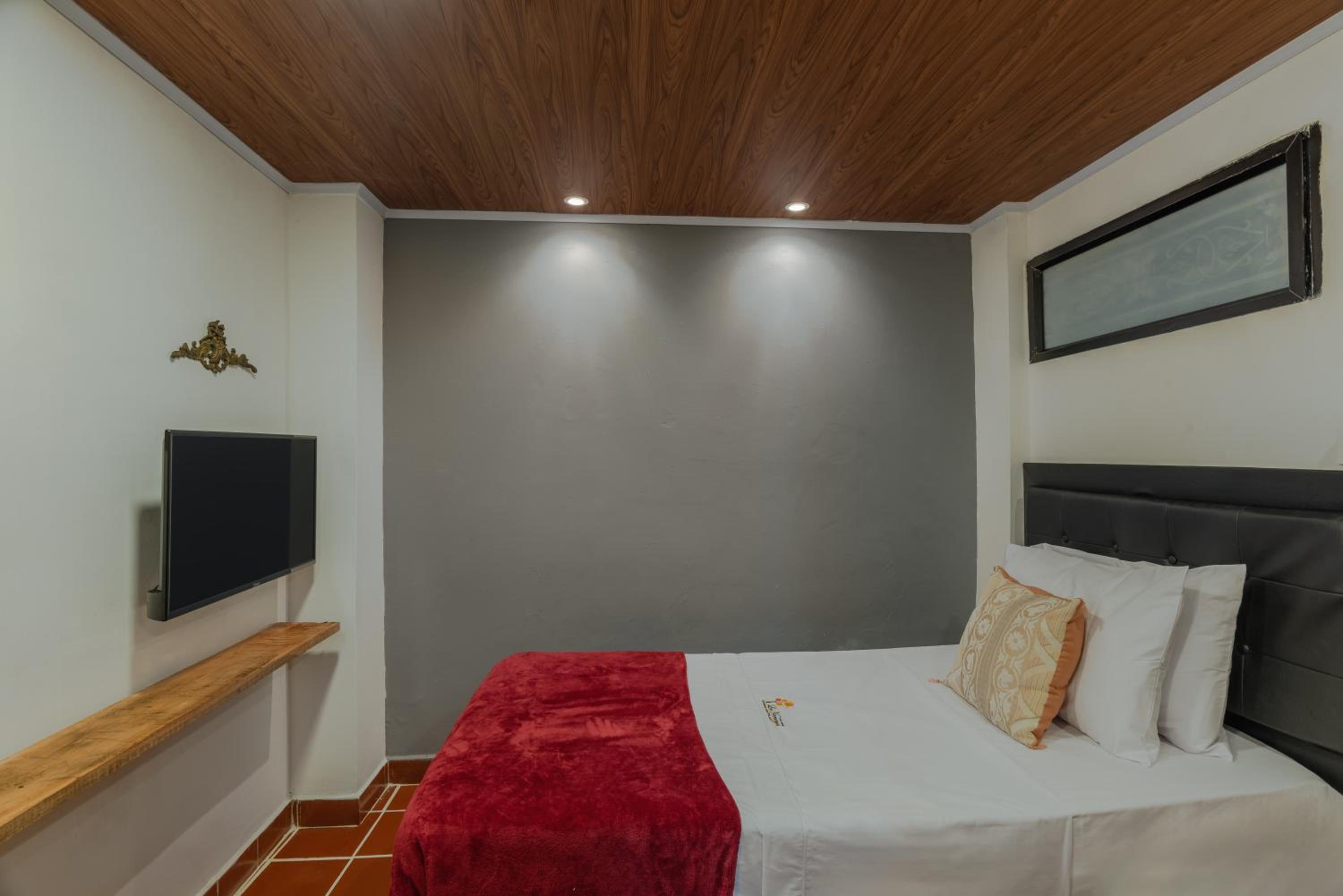 Single Room with Private Bathroom