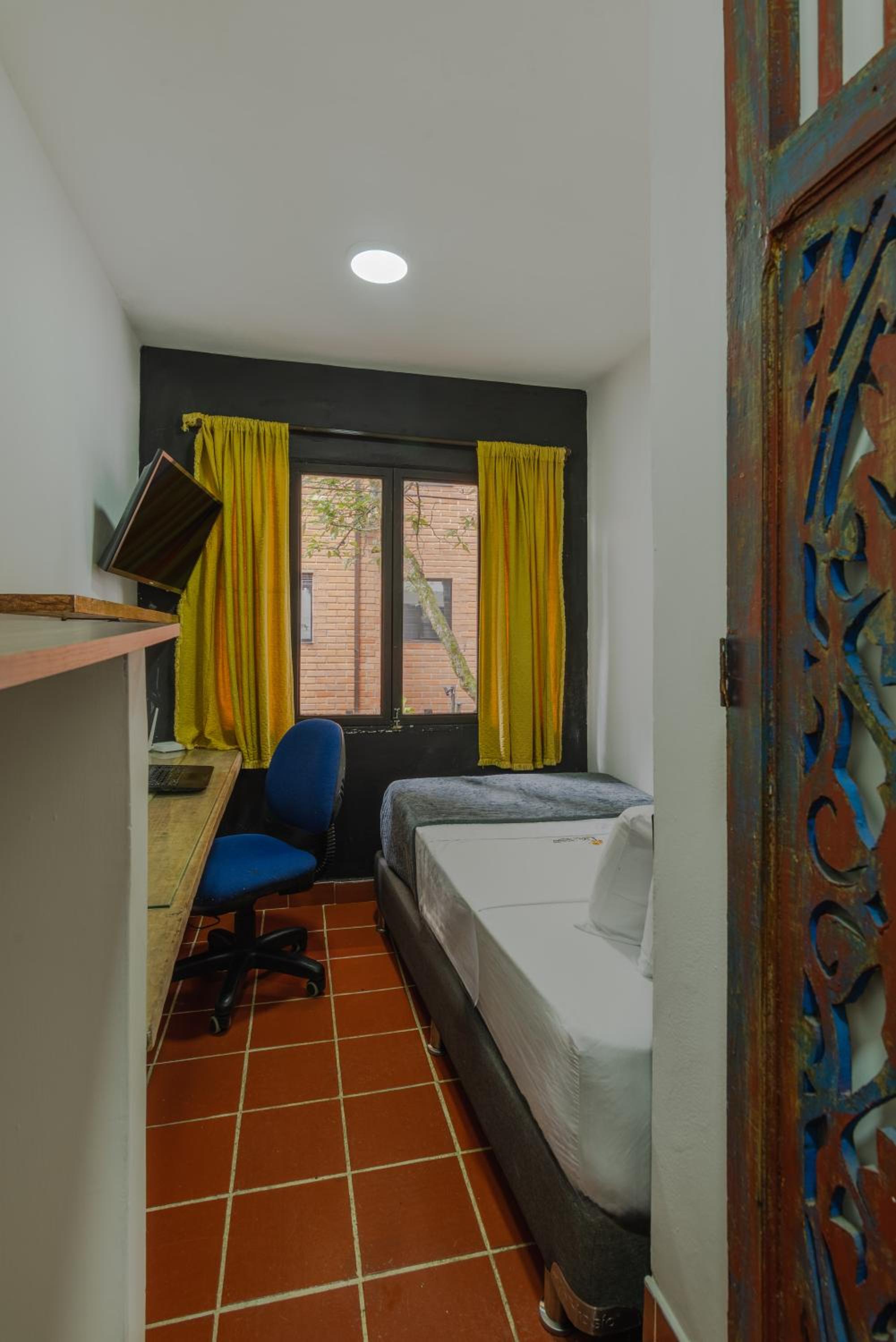 Standard Single Room with Shower