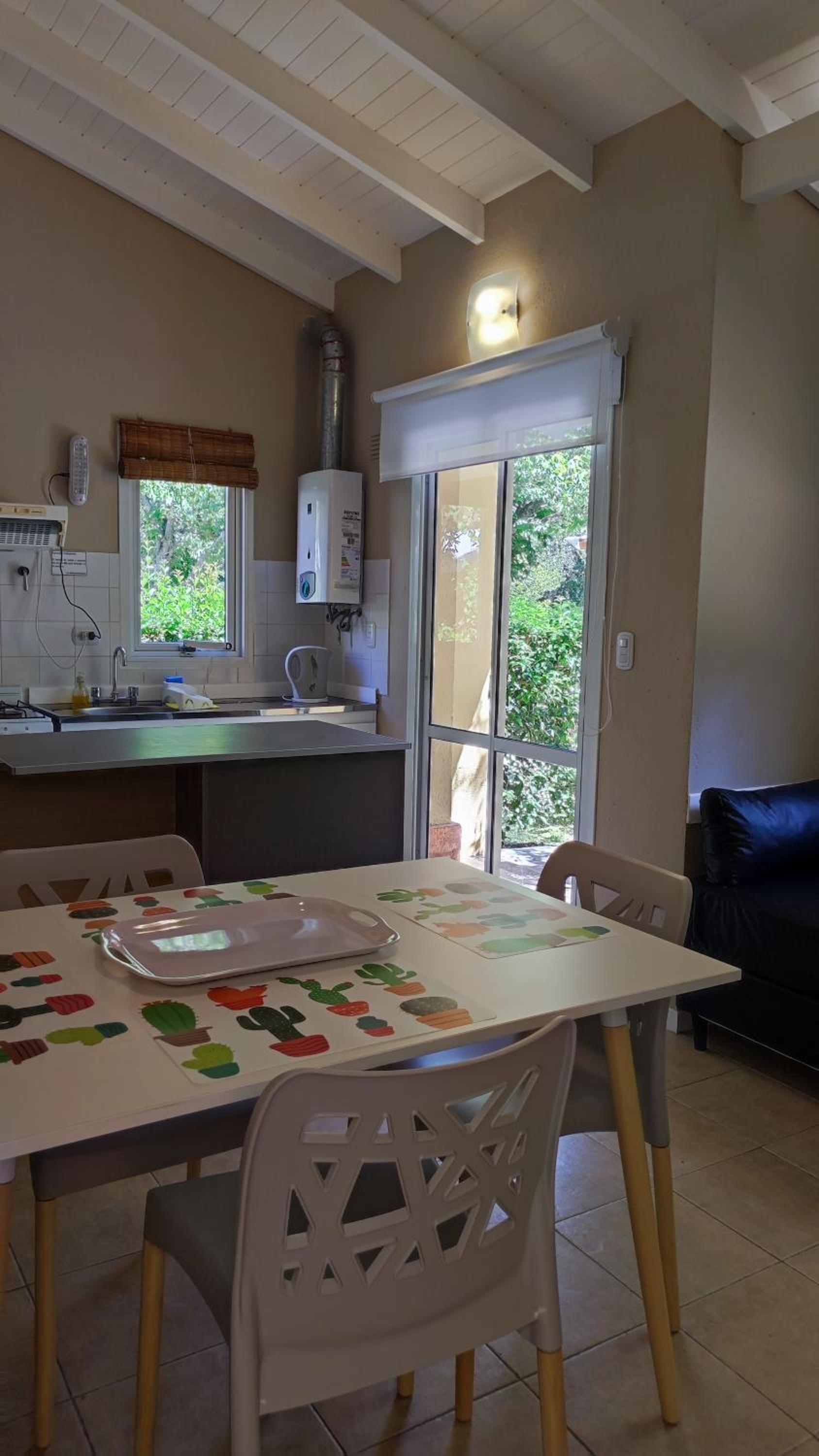 One-Bedroom Bungalow (2 Adults +1 child) photo 3