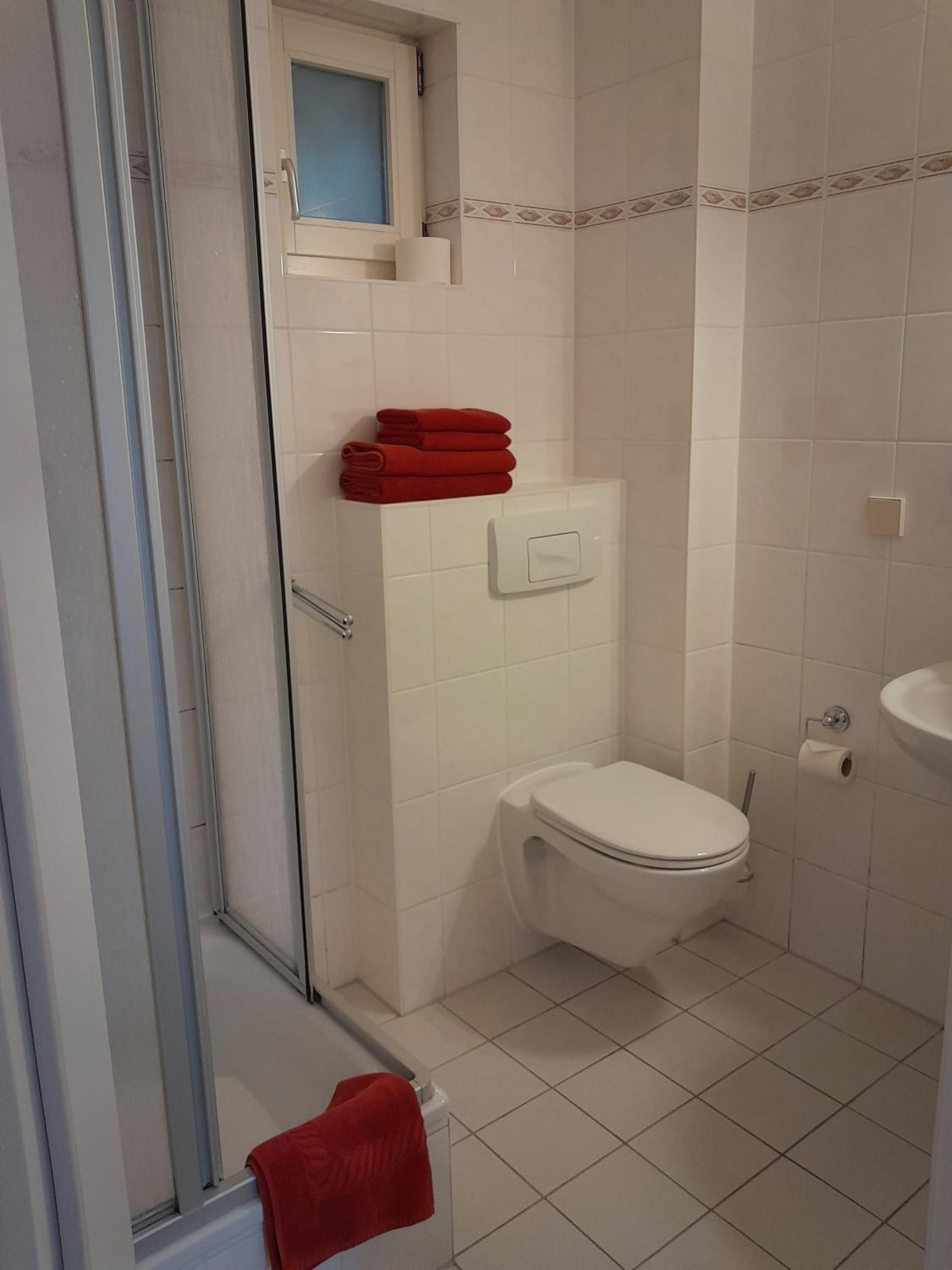 Double Room with Lake View - Photo 4