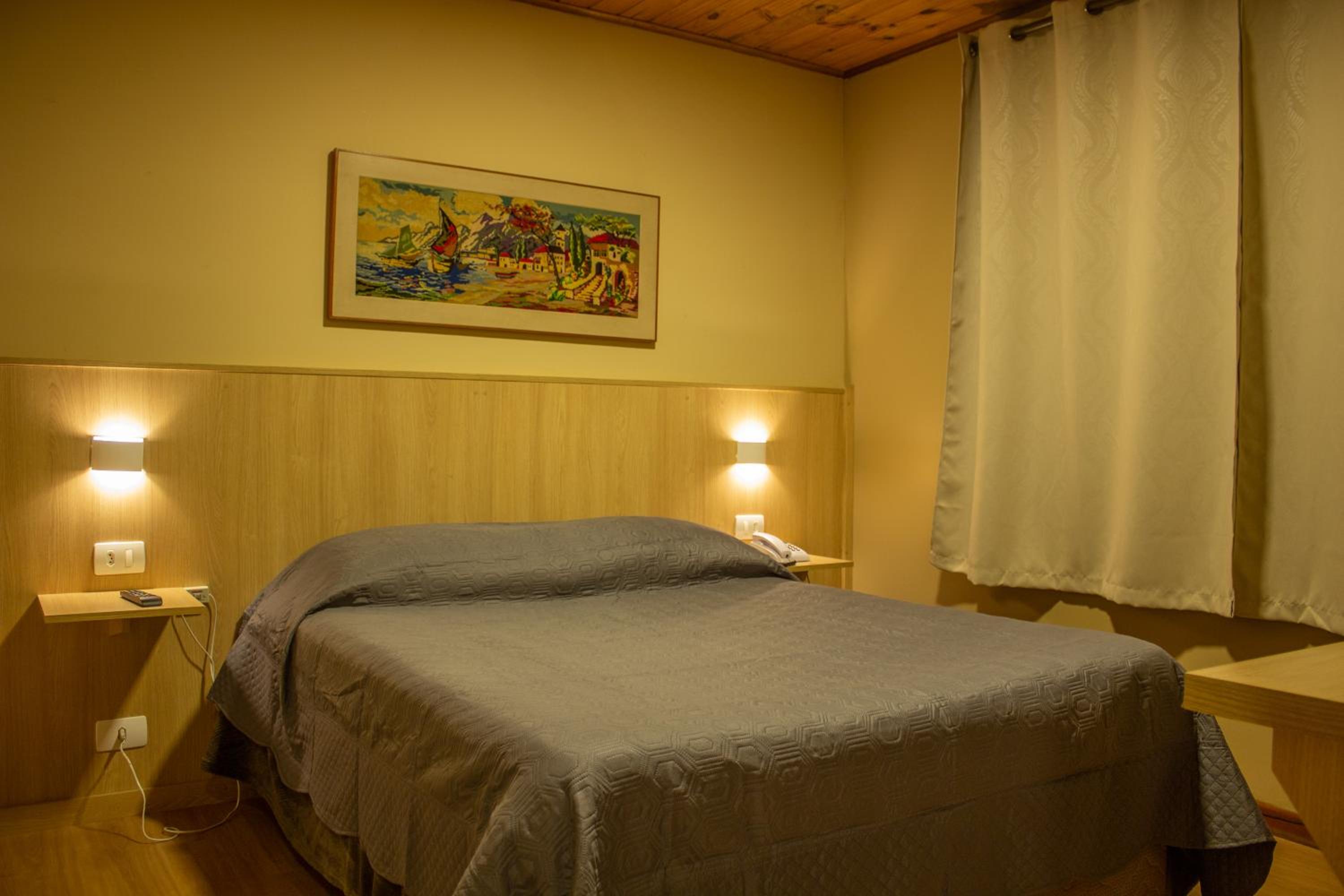 Economy Double Room photo 2