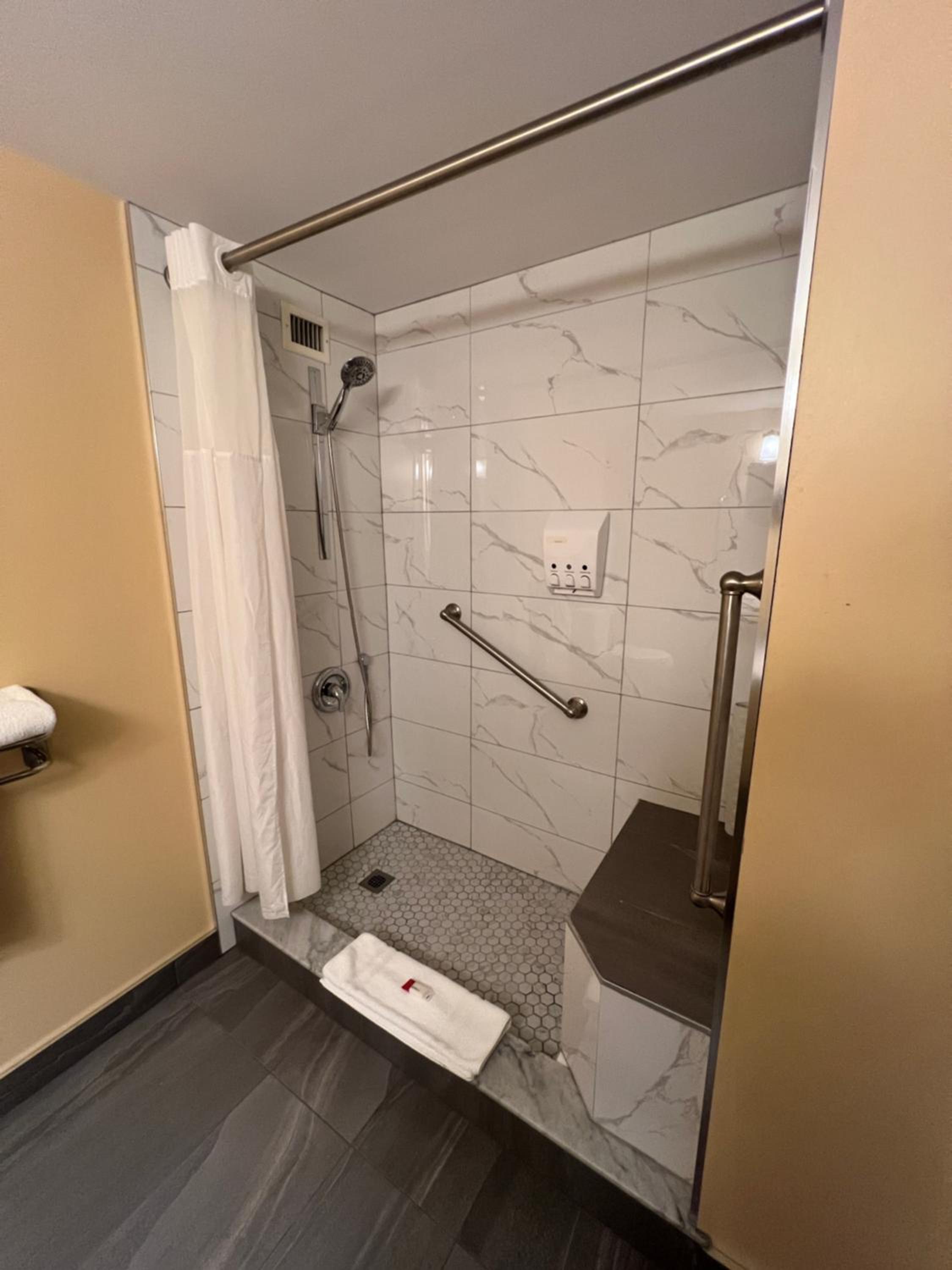 Ramada by Wyndham London, Billede 4