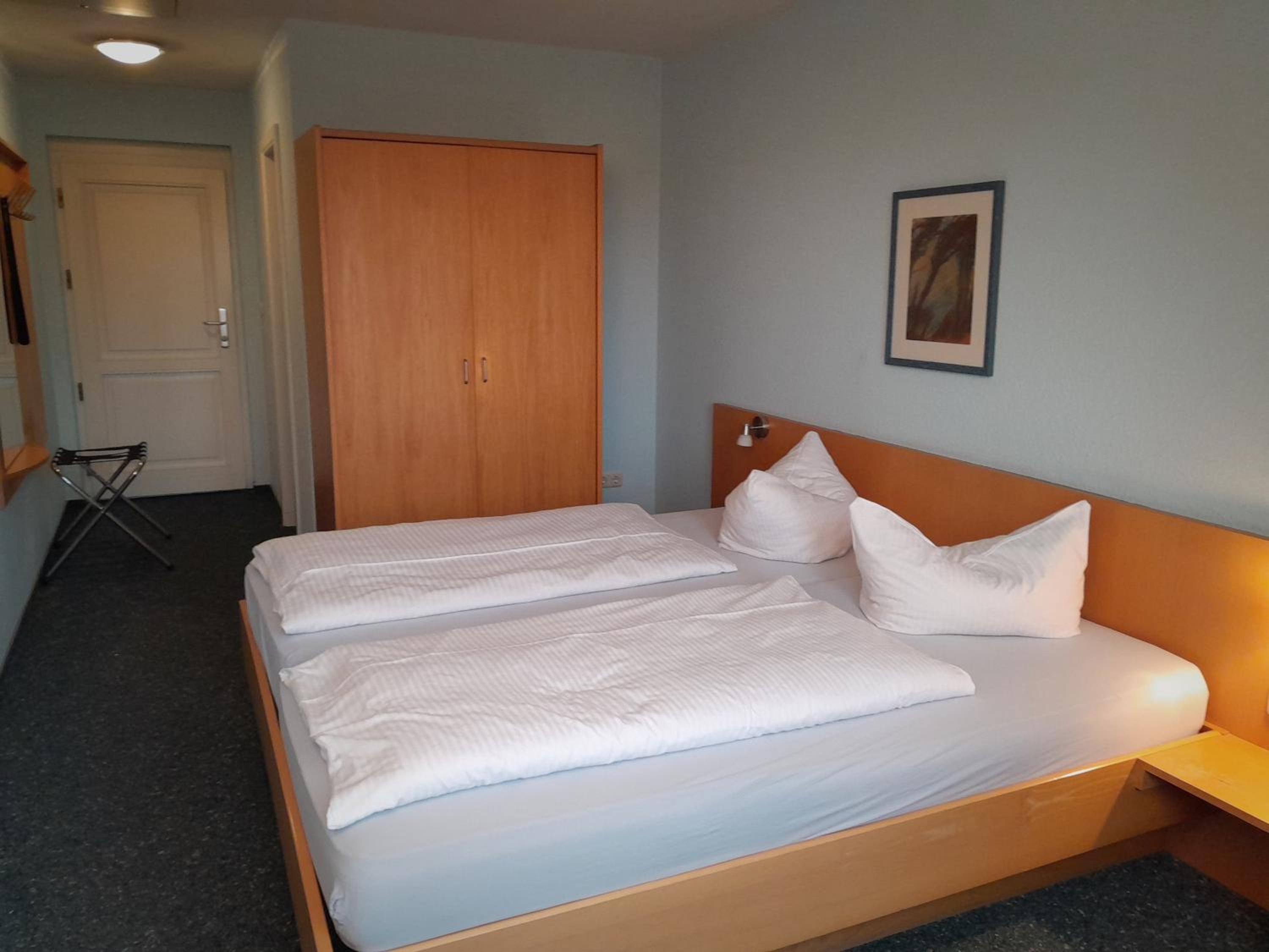 Double Room with Lake View - Photo 1