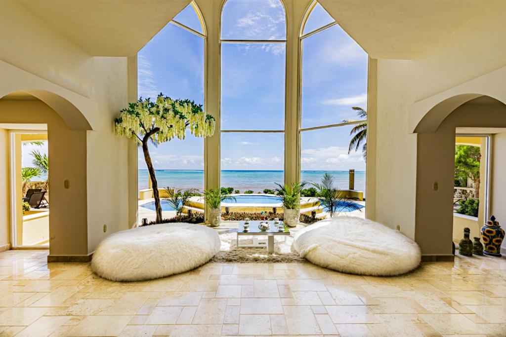 Villa photo 2